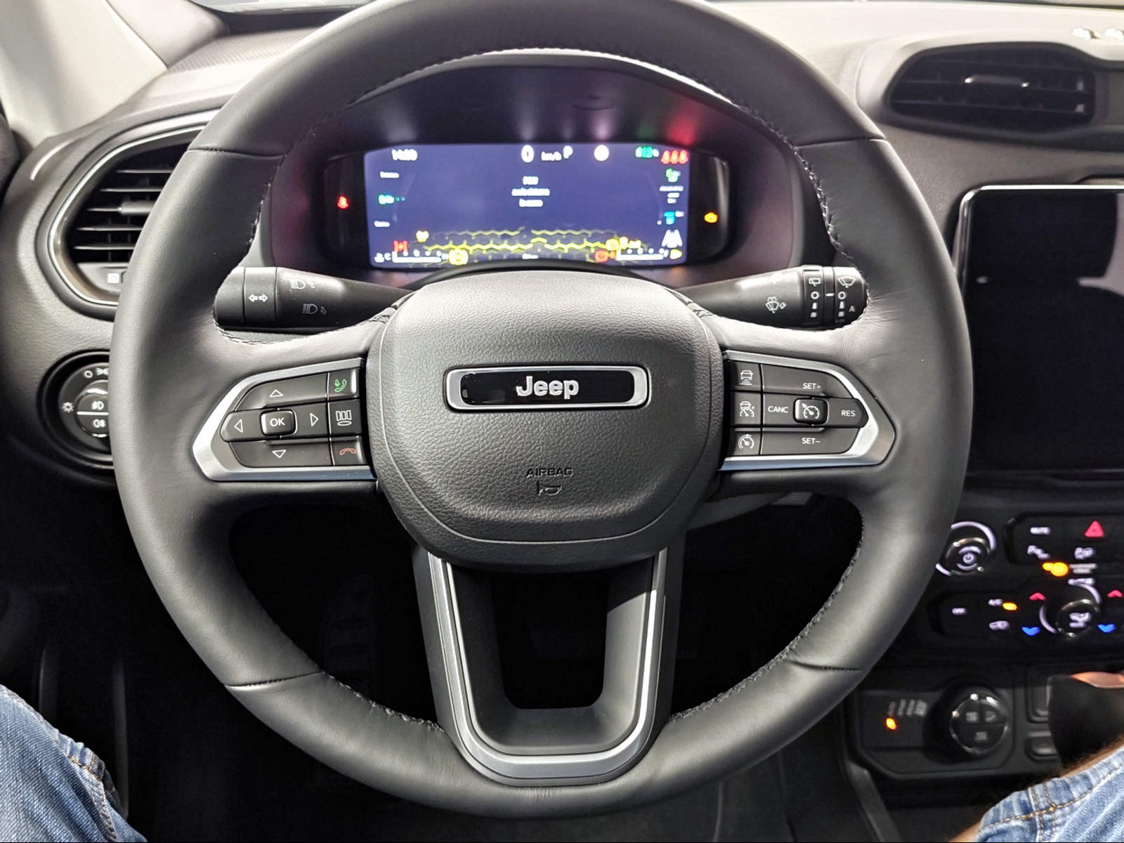 JEEP Renegade 1.3 T PHEV Summit AWD-image-9