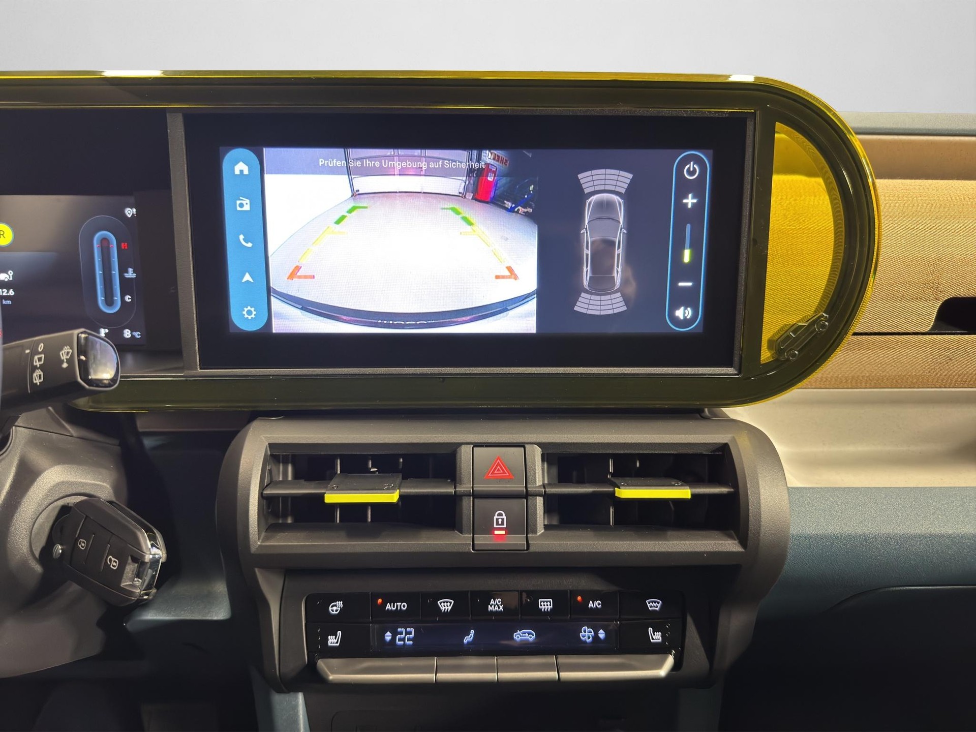 FIAT Grande Panda 1.2 Hybrid La Prima-image-6