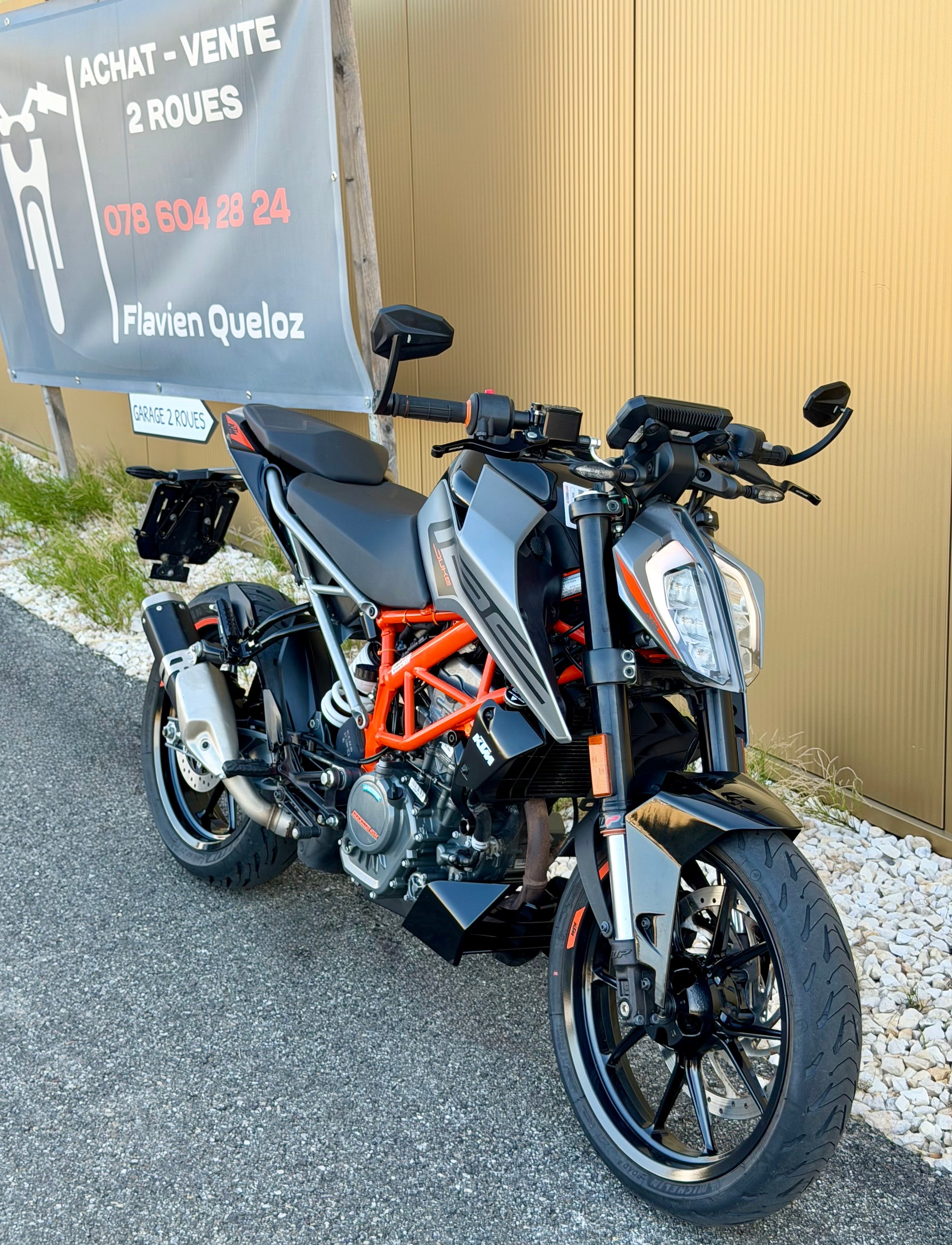 KTM 125 Duke-image-0