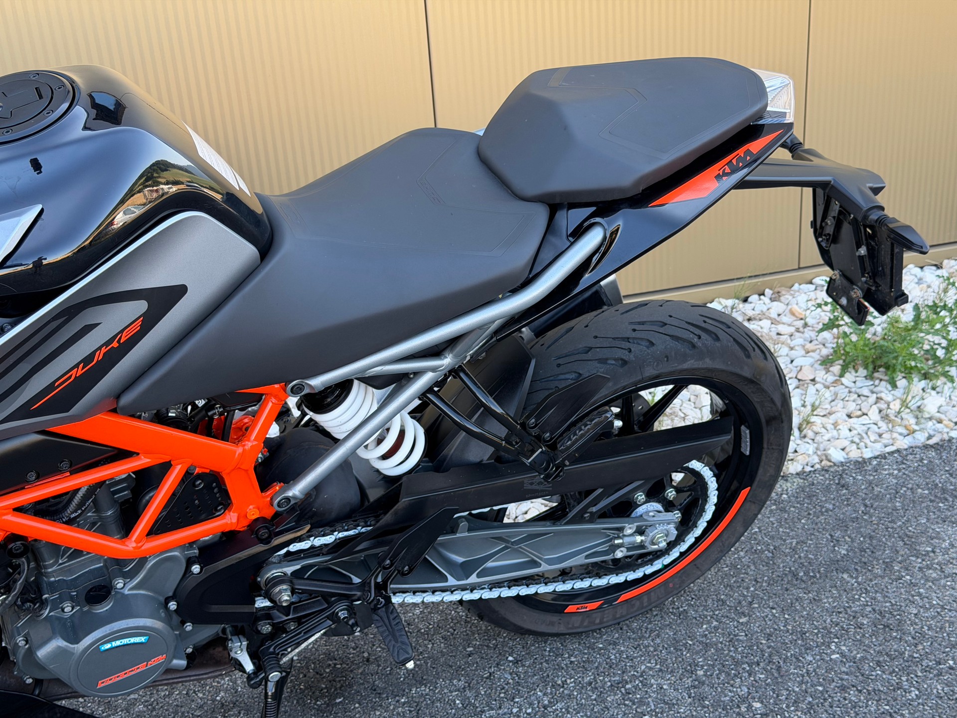 KTM 125 Duke-image-14