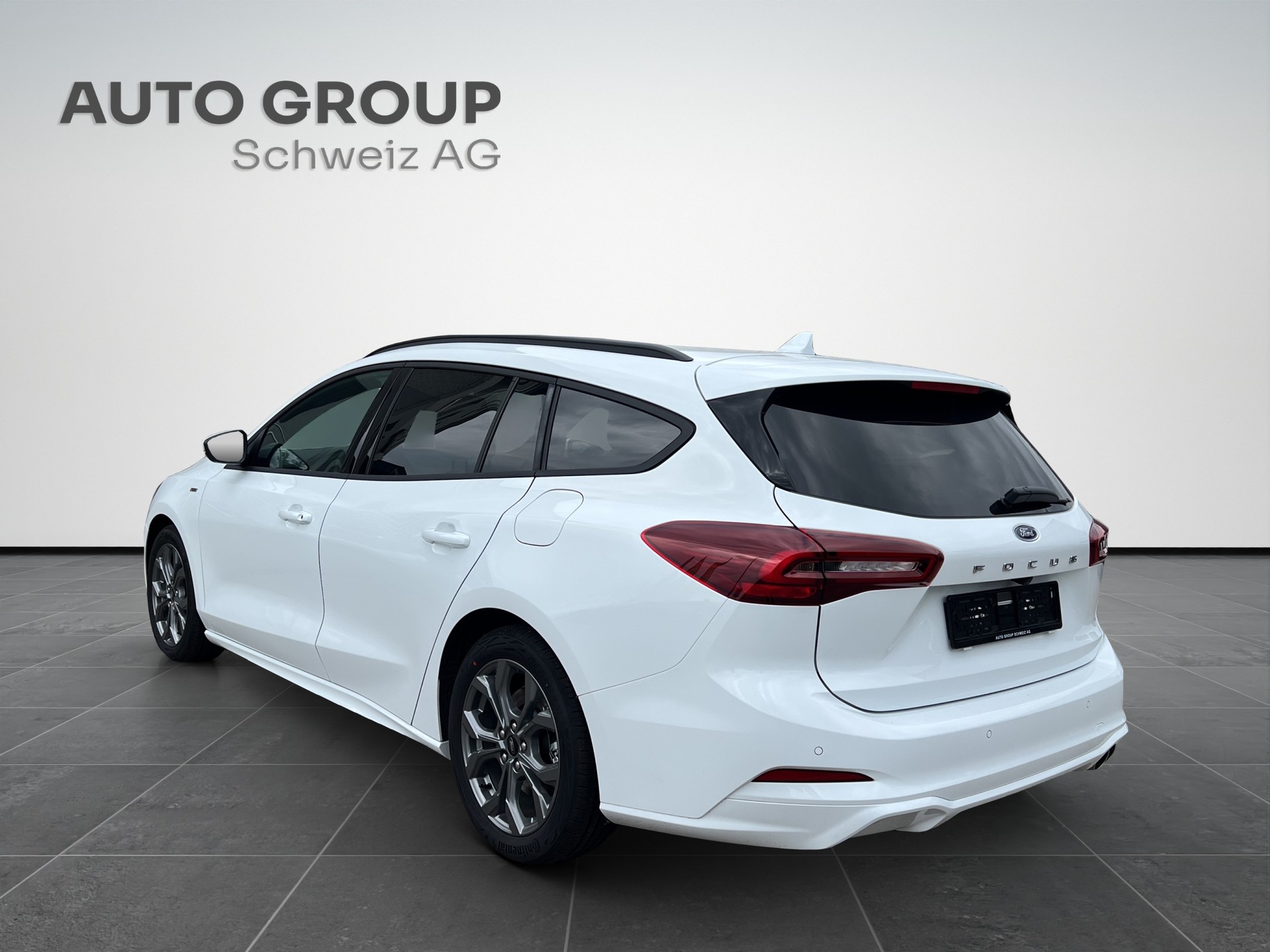 FORD Focus 1.0 MHEV ST-Line Style Automat LEASING AB 348.81 CHF / MONAT-showroom-element-2