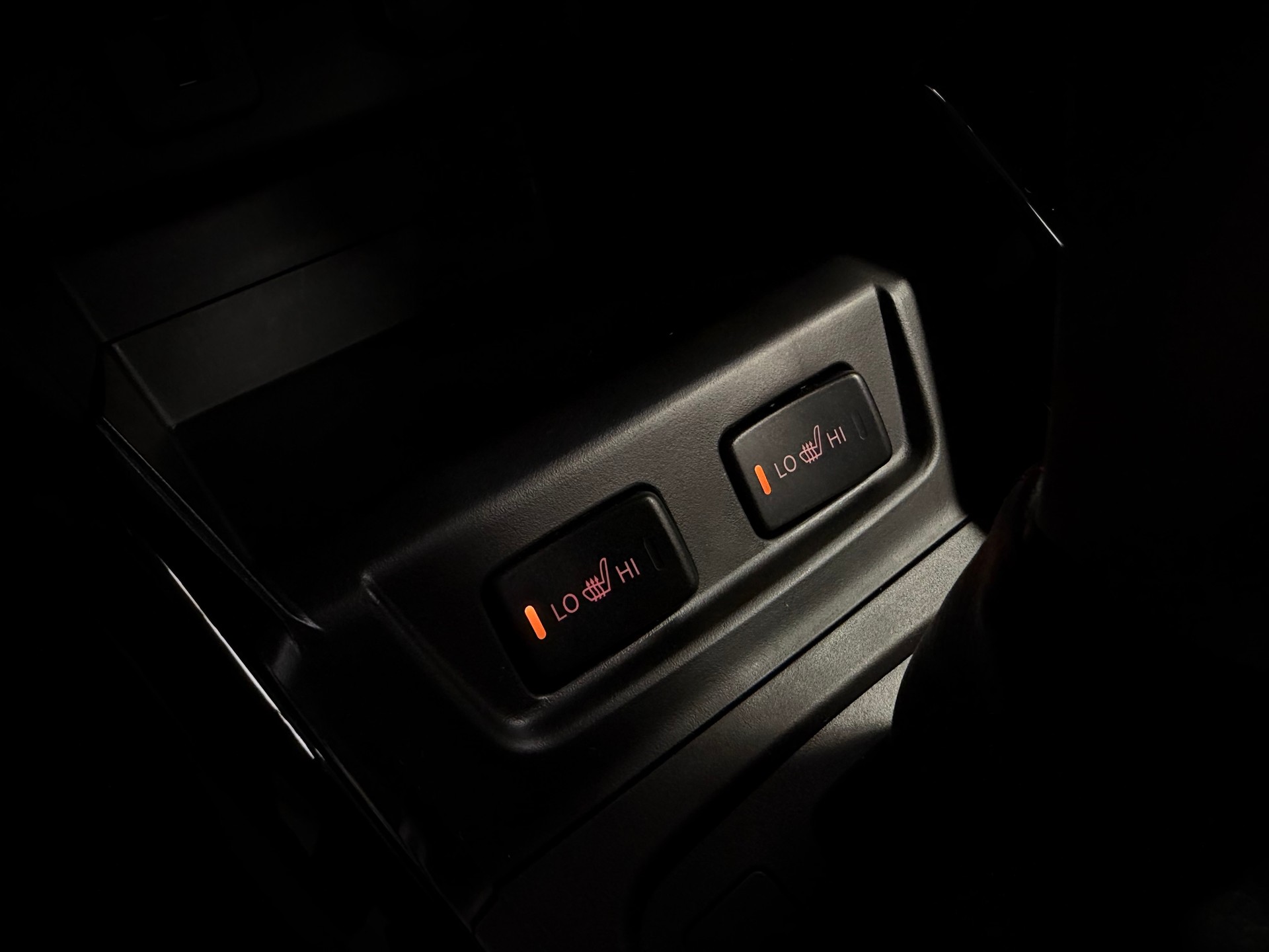 SUZUKI Vitara 1.4 Boosterjet Black Edition Top 4x4 Hybrid Automatic-image-23