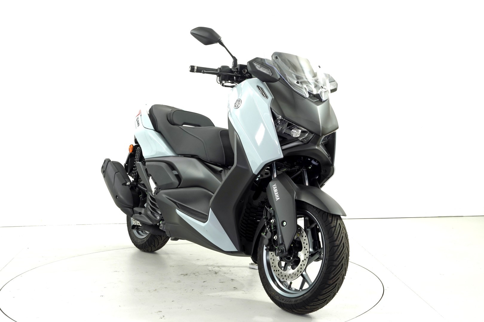 YAMAHA X-MAX 125 TechMax+ ABS-image-1