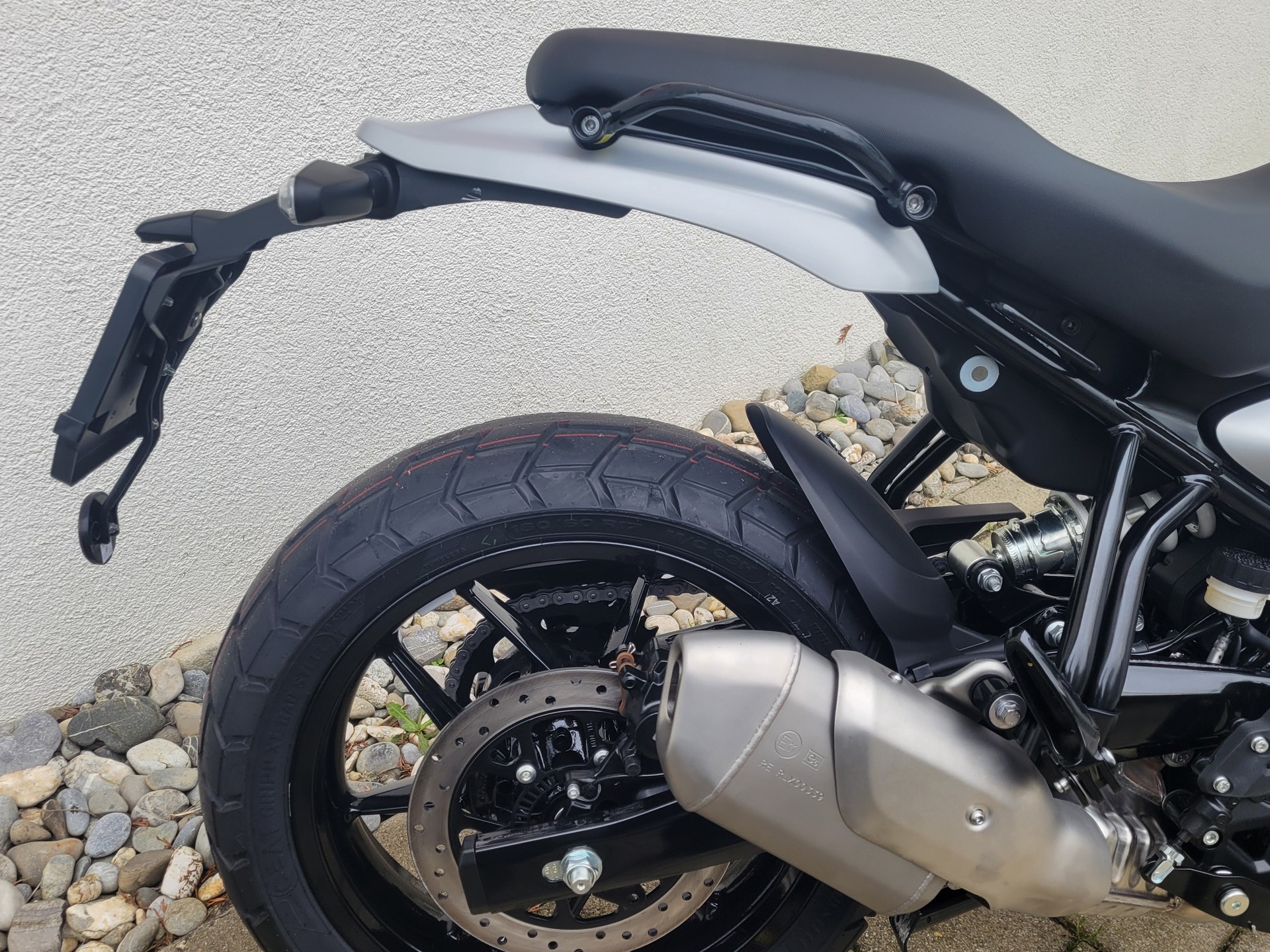 ROYAL ENFIELD Guerrilla 450-image-9