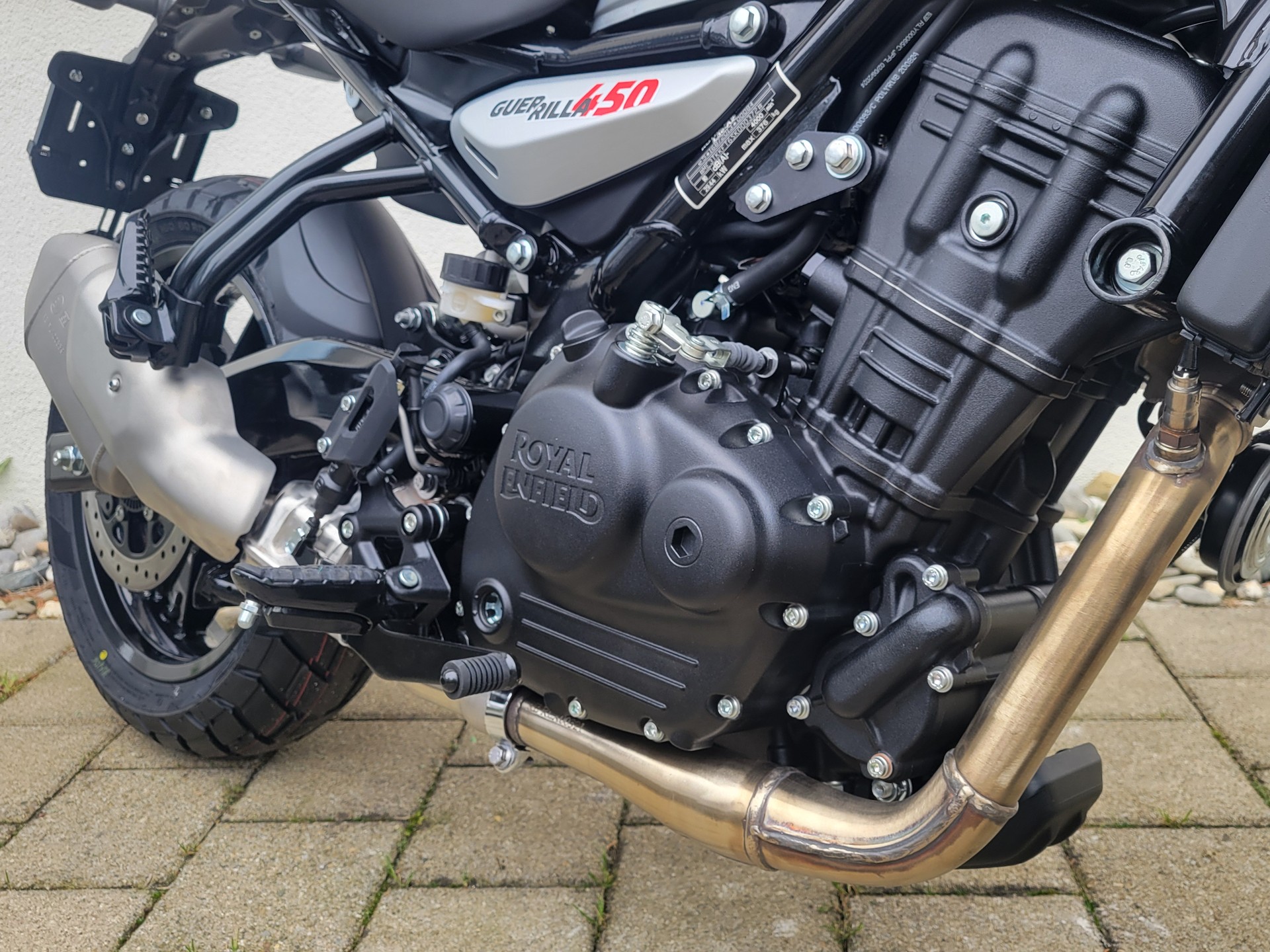 ROYAL ENFIELD Guerrilla 450-image-8
