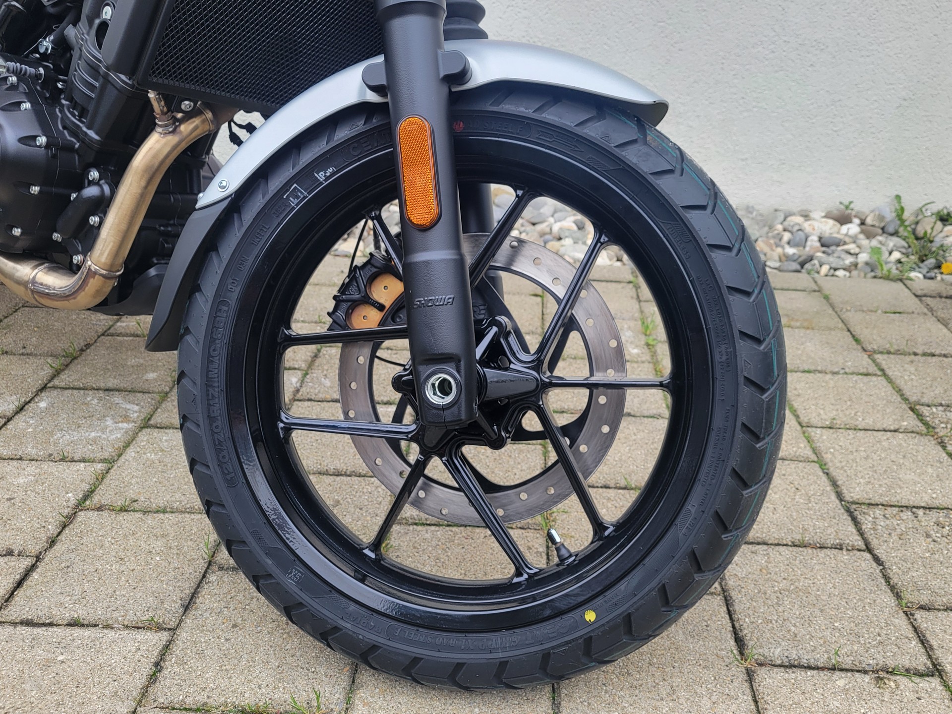 ROYAL ENFIELD Guerrilla 450-image-4
