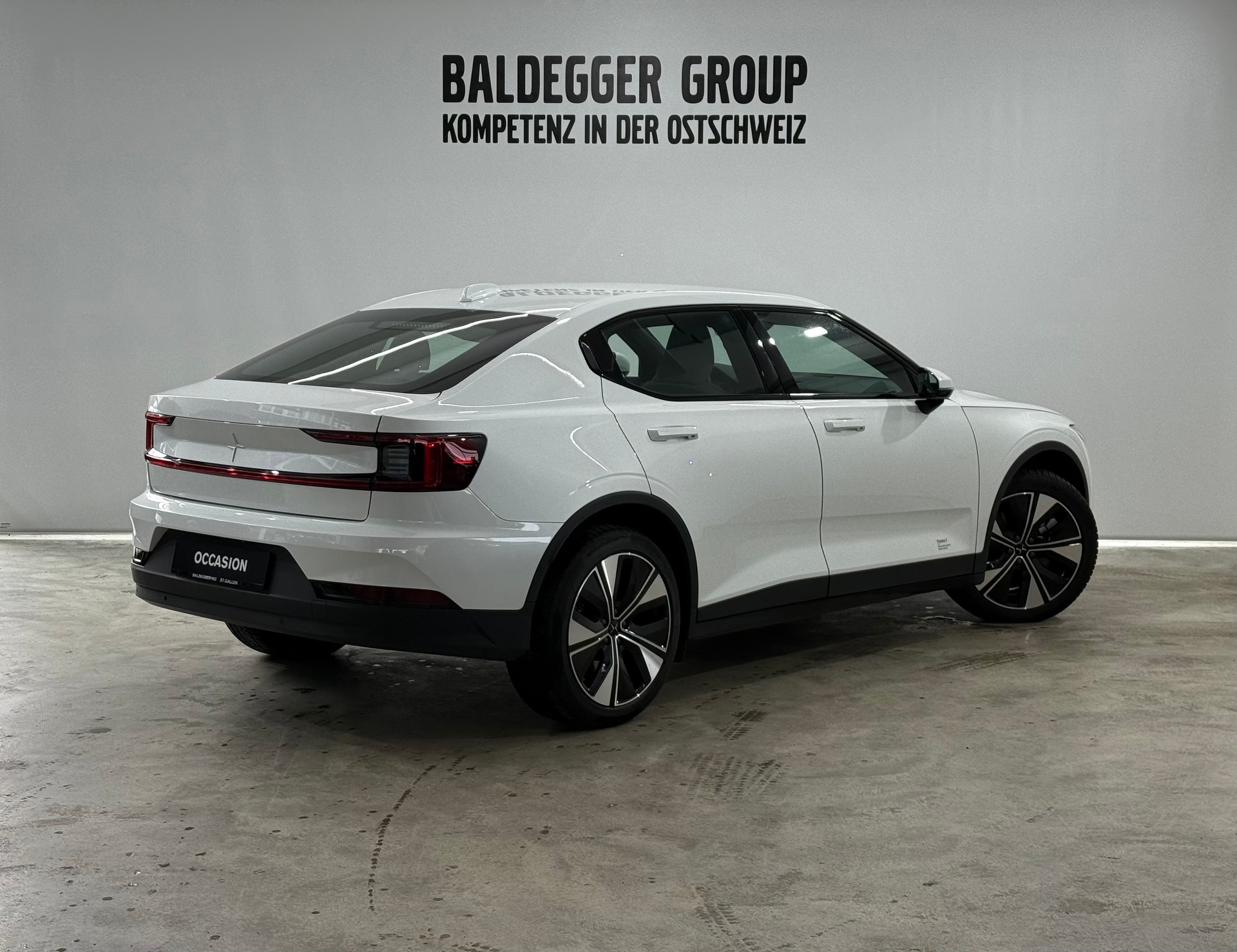 POLESTAR 2 Long Range Dual Motor-showroom-element-2