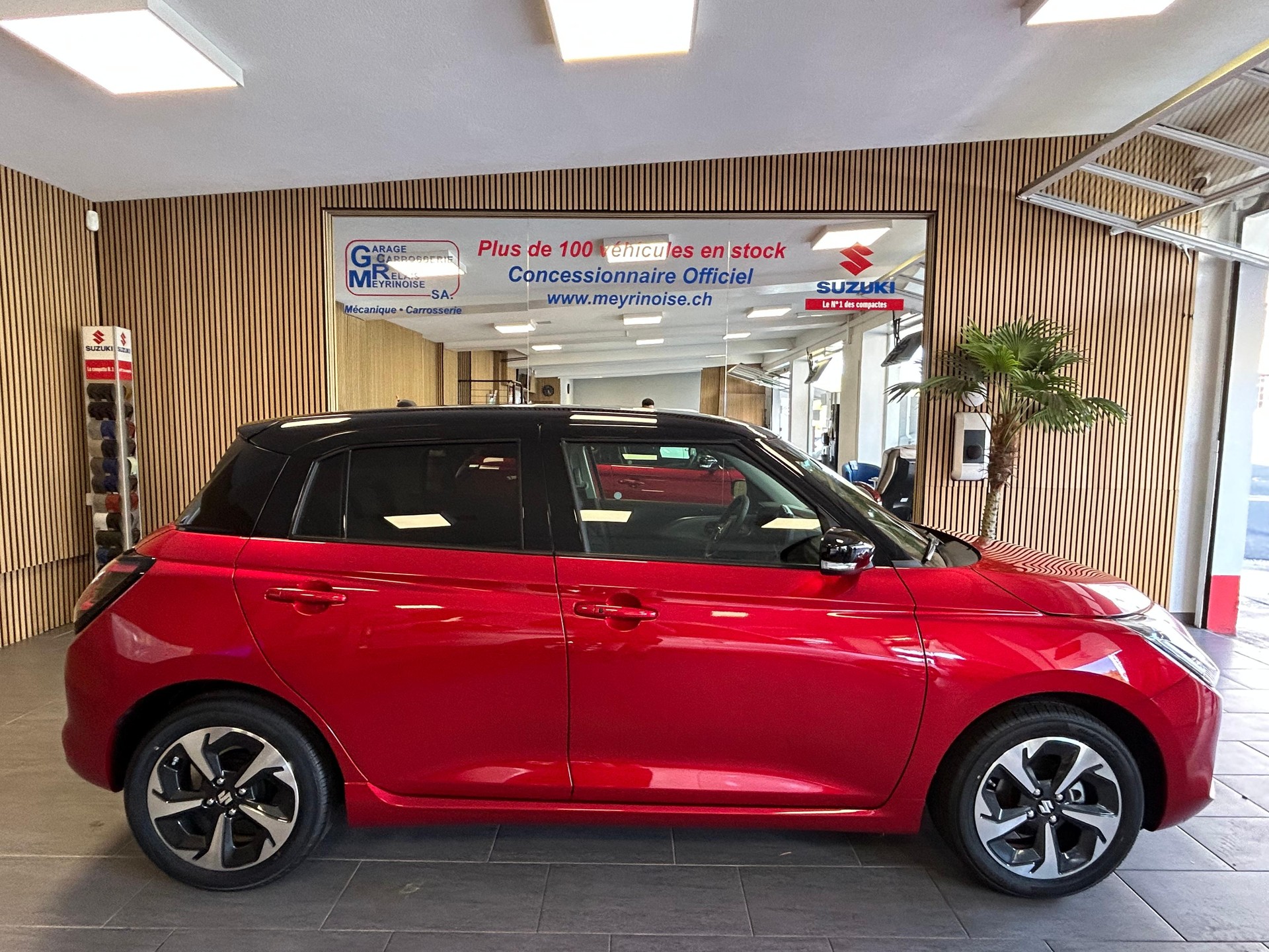 SUZUKI Swift 1.2 Compact Top Hybrid