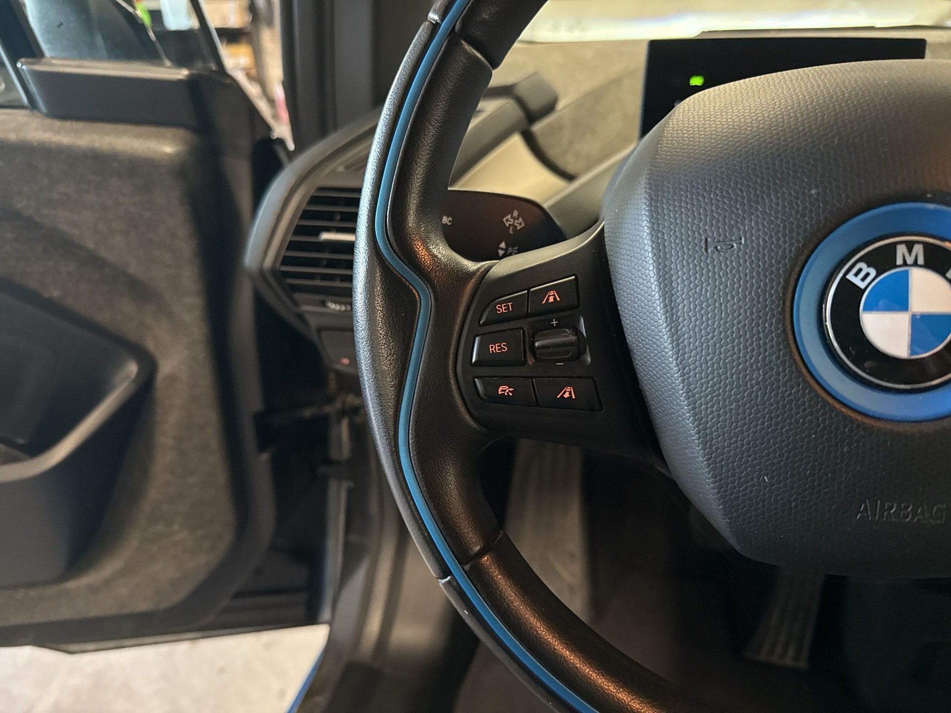 BMW i3 (120Ah)-image-14