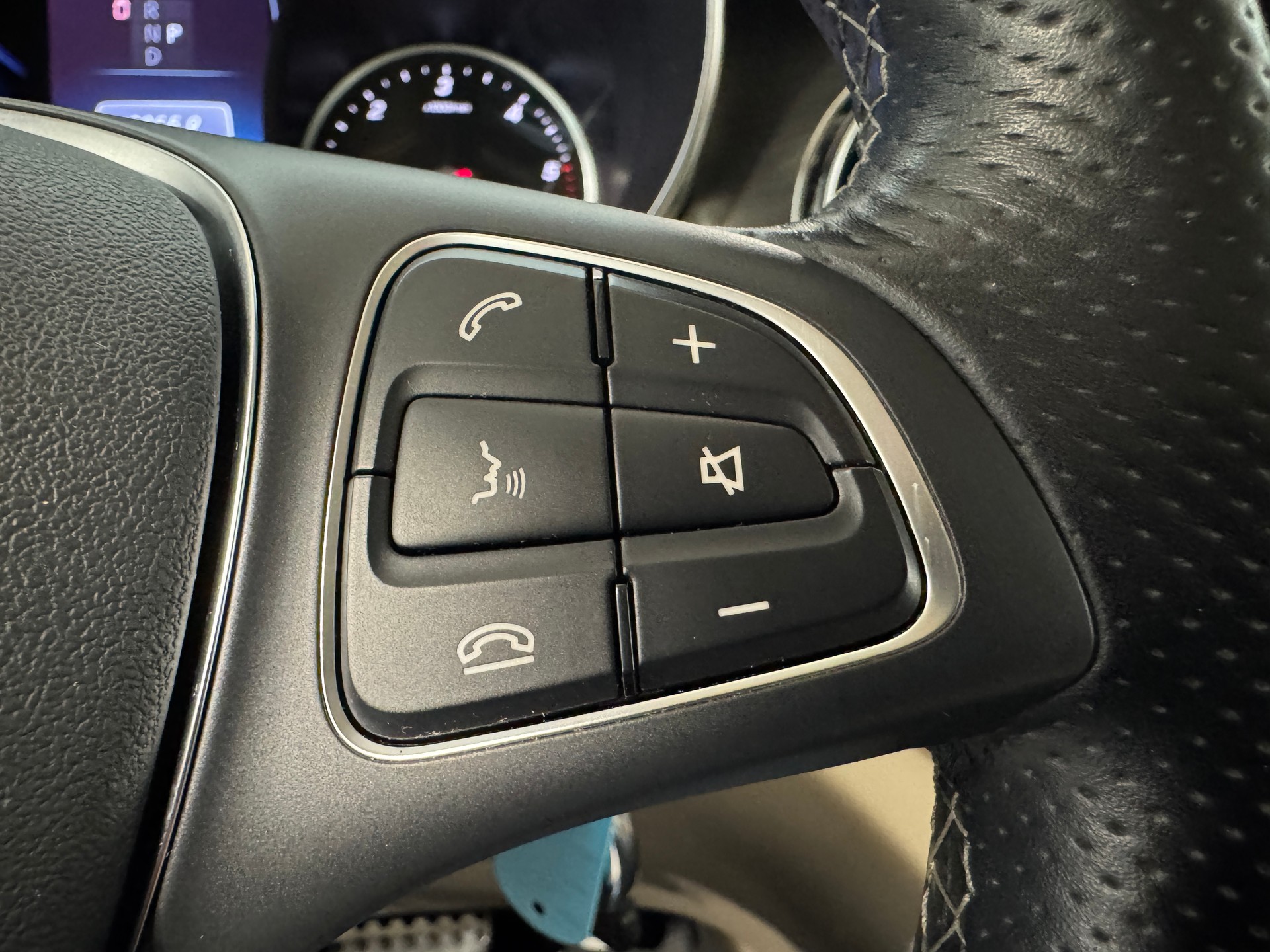 MERCEDES-BENZ V 250 d lang Exclusive 9G-Tronic-image-21