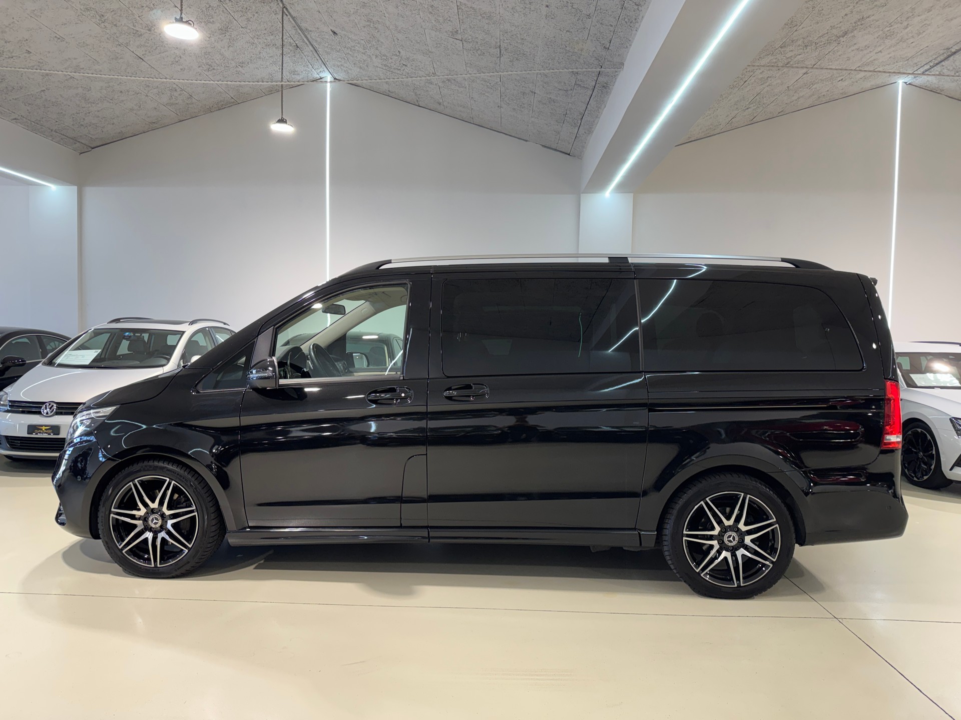 MERCEDES-BENZ V 250 d lang Exclusive 9G-Tronic-image-6