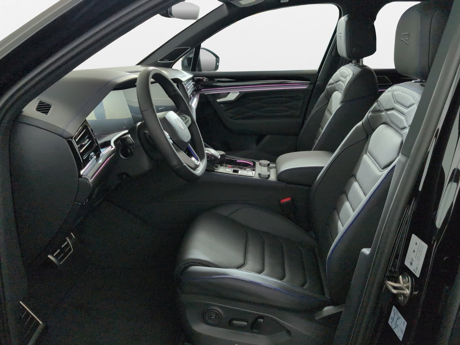 VW Touareg 3.0 TSI eHybrid United Tiptronic-image-5