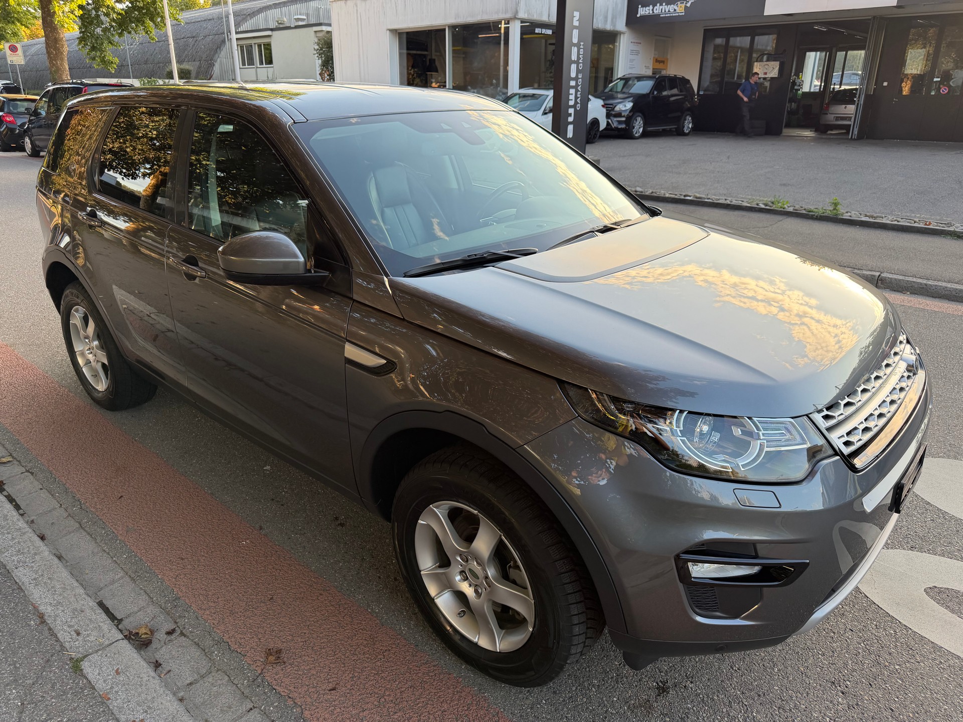 LAND ROVER Discovery Sport 2.0 Si4 HSE AT9-showroom-element-2