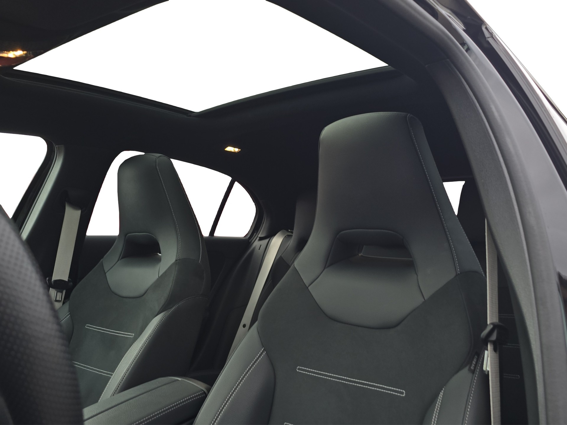 MERCEDES-BENZ A 250 4Matic 8G-DCT-image-7