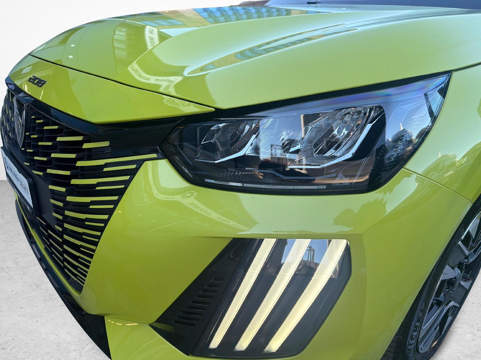 PEUGEOT 208 1.2 PureTech 100 Allure-image-20