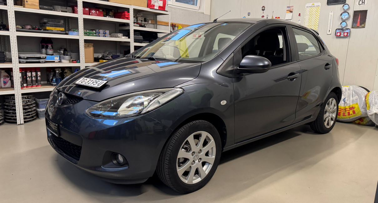 MAZDA 2 1.3i 16V Exclusive