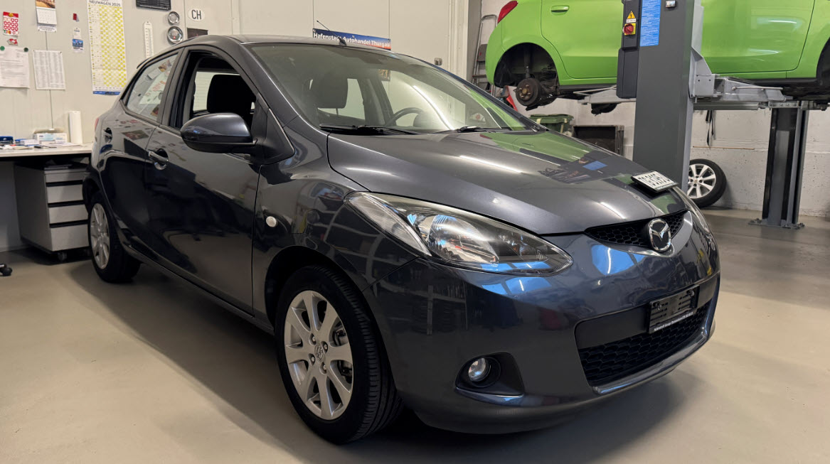 MAZDA 2 1.3i 16V Exclusive-showroom-element-1