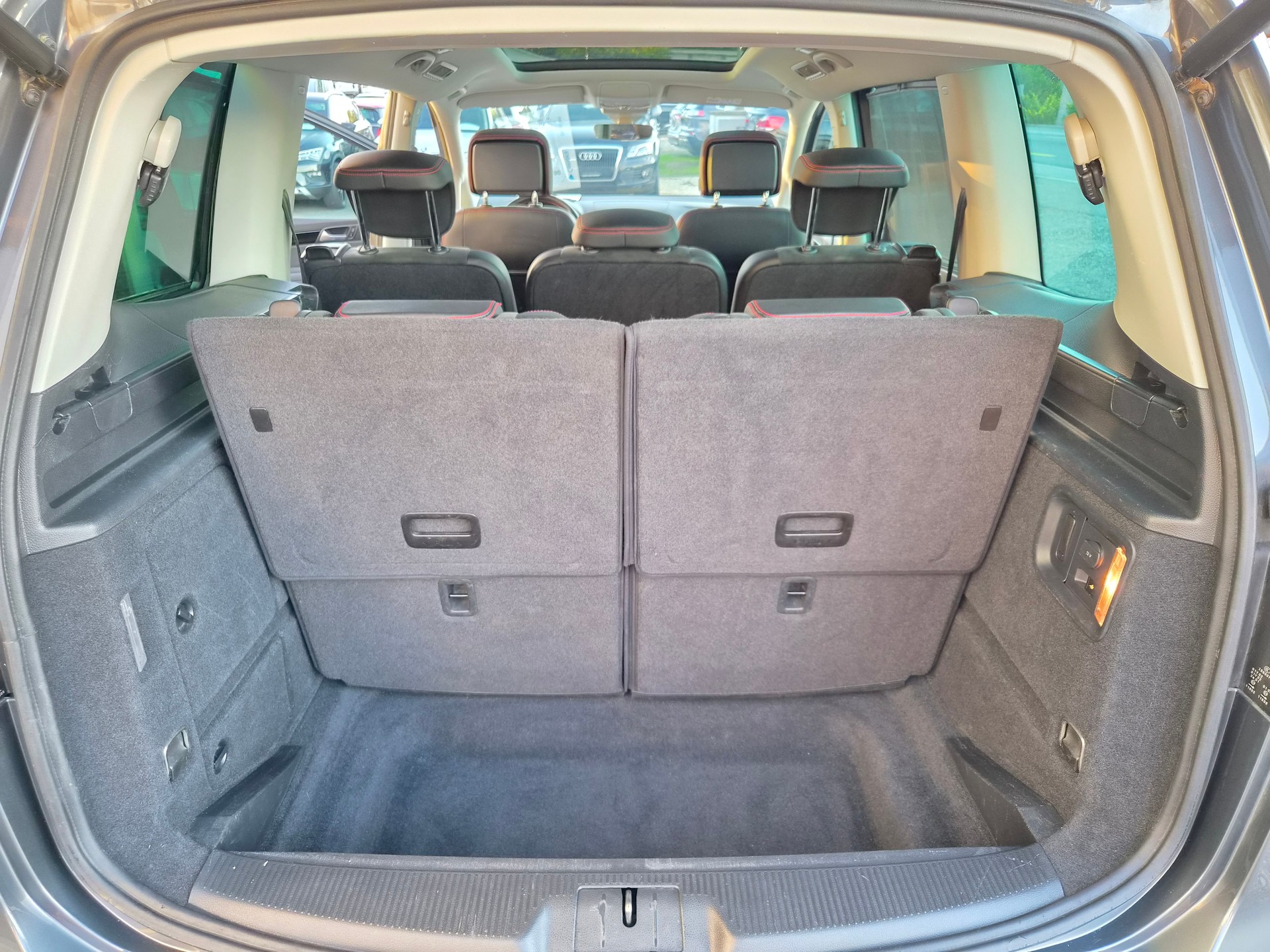 SEAT Alhambra 2.0 TDI FR Line DSG-image-12