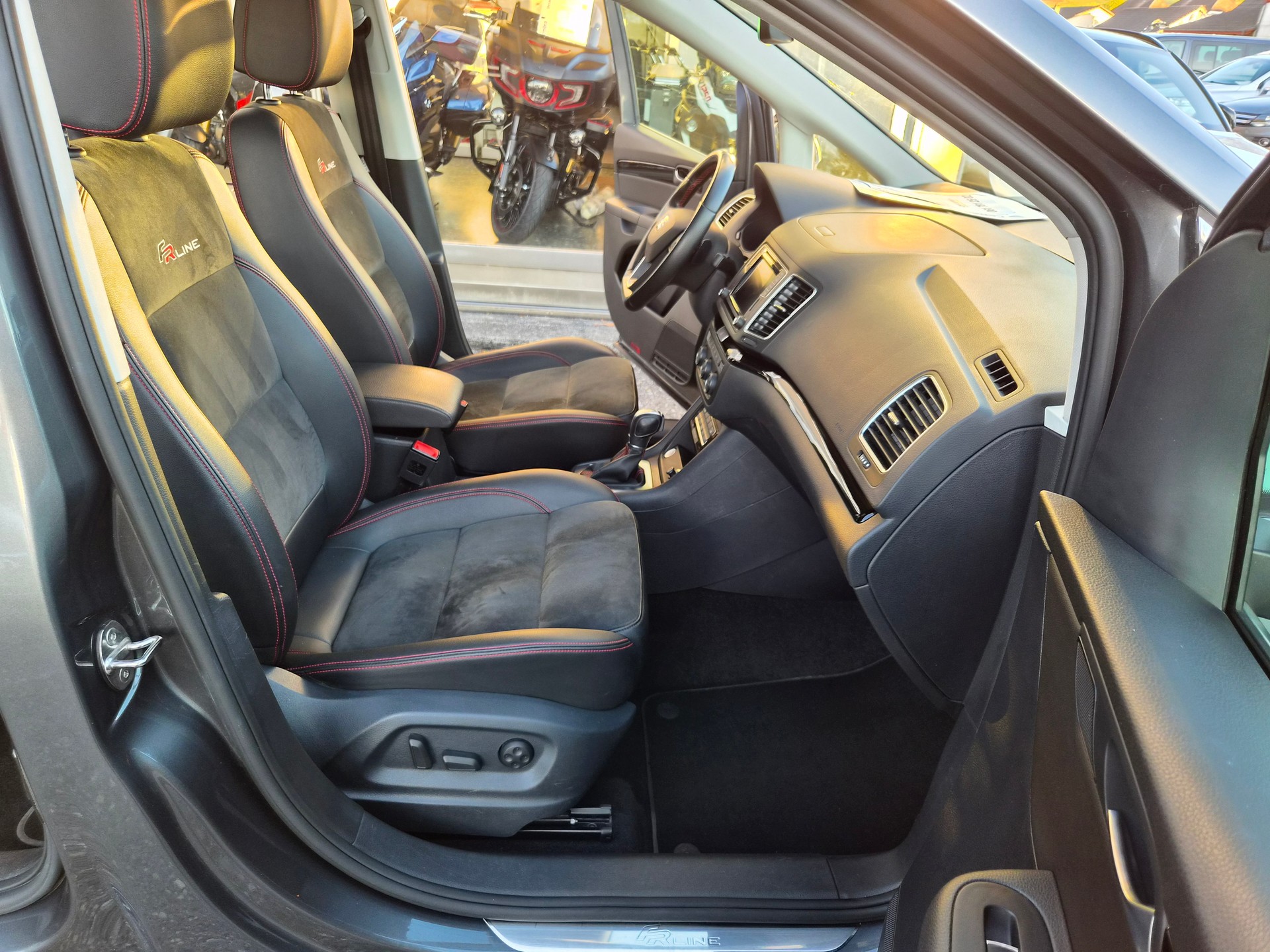 SEAT Alhambra 2.0 TDI FR Line DSG-image-9