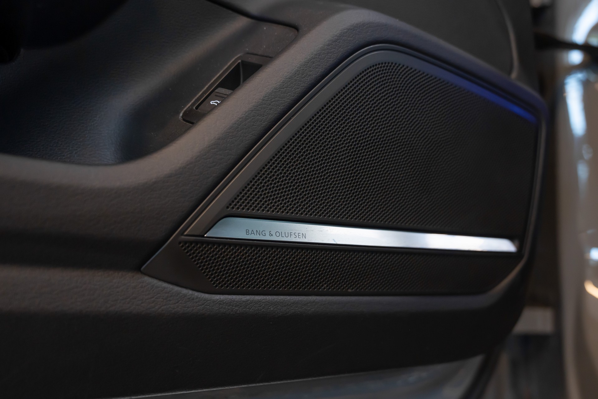AUDI RS6 Avant 4.0 TFSI V8 Performance / CH Auto / Audi Werksgarantie / Gratis Service / Sitzkühlung / Bang & Olufsen uvm...-image-15
