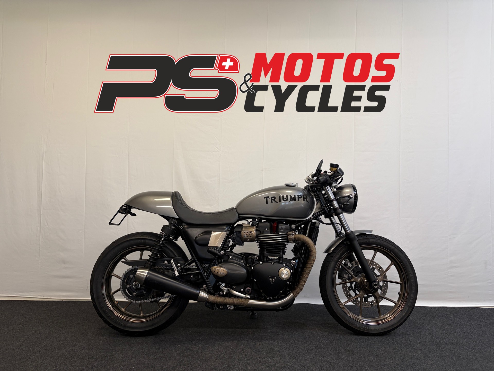 TRIUMPH Street Cup 900 i-image-0