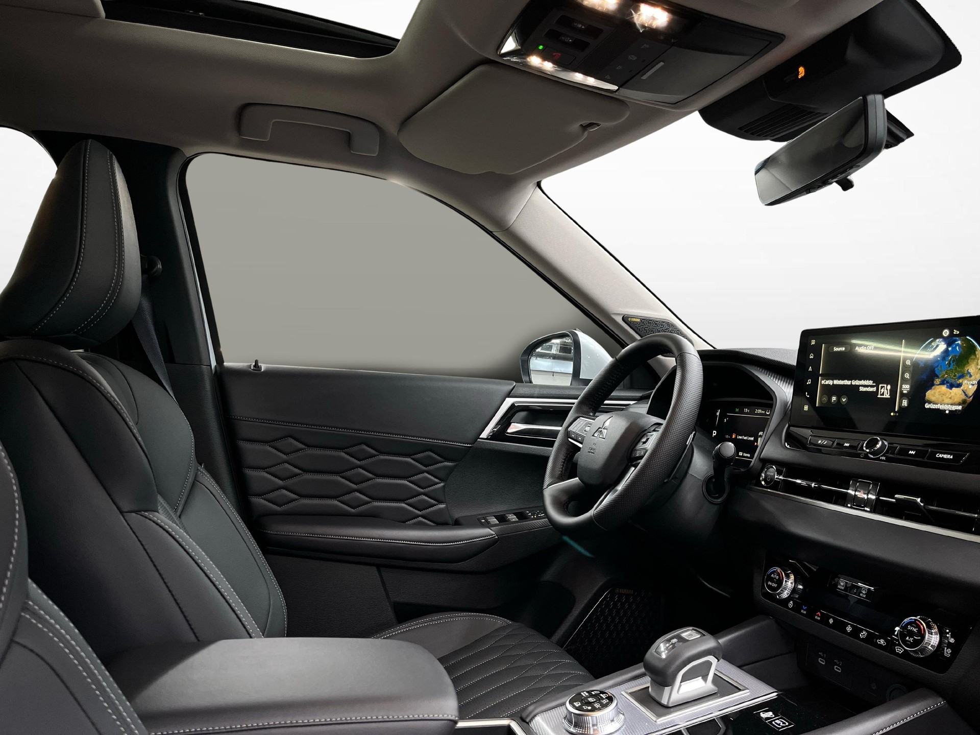 MITSUBISHI Outlander 2.4 PHEV Instyle 4x4-image-9
