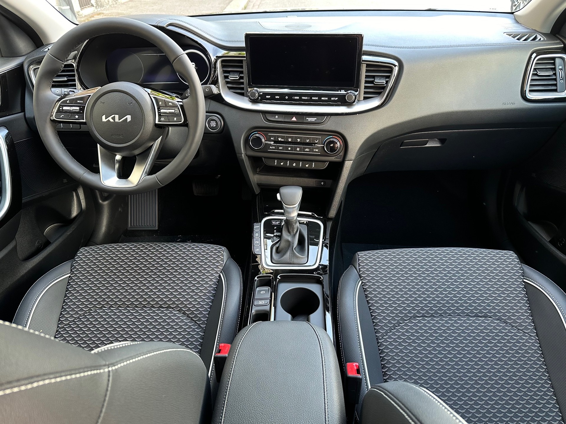 KIA XCeed 1.5 T-GDi Power DCT-image-6