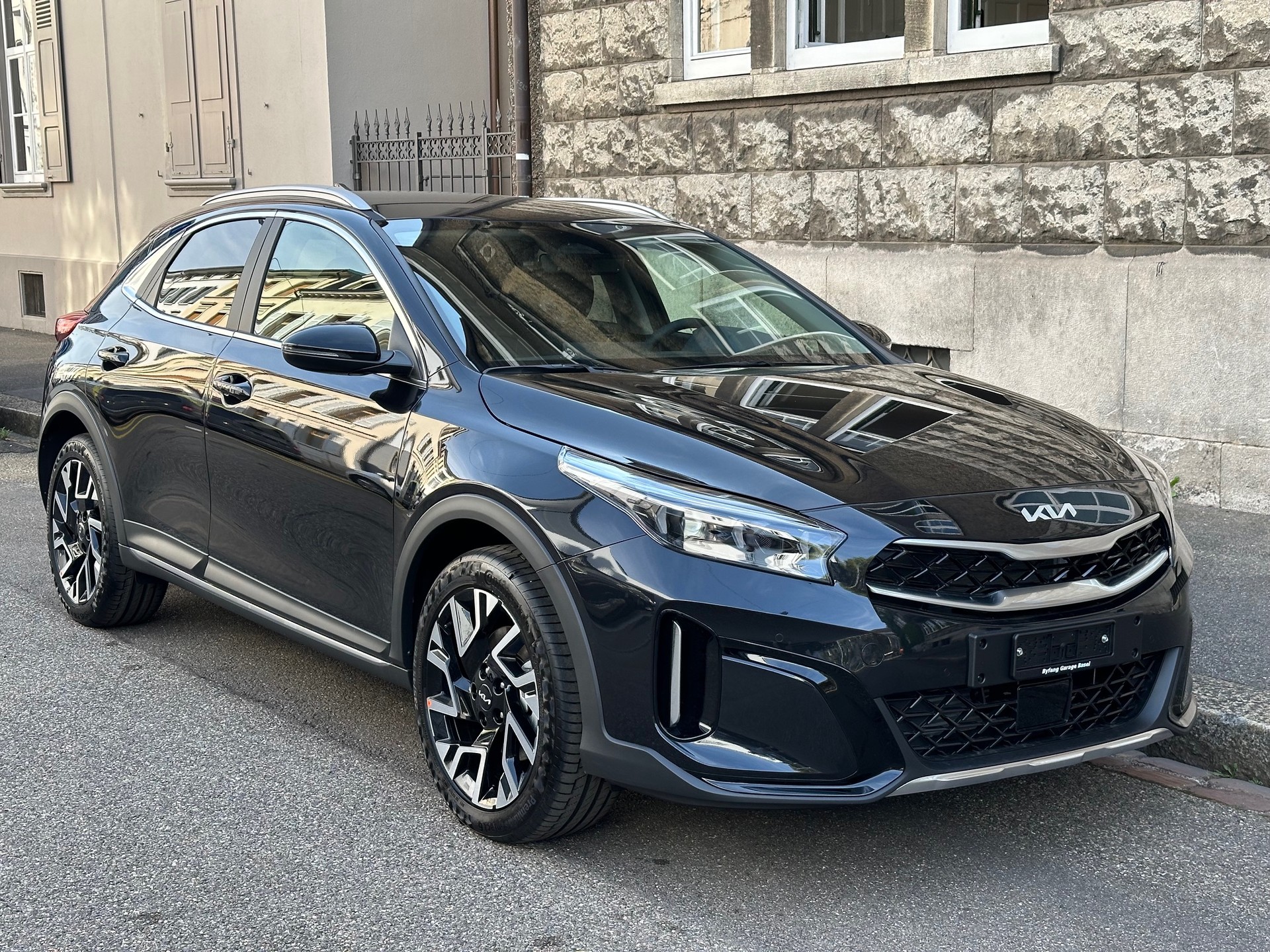 KIA XCeed 1.5 T-GDi Power DCT-showroom-element-2