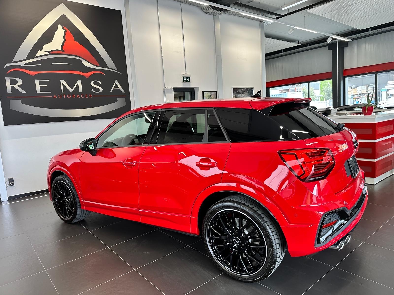 AUDI SQ2 TFSI quattro S-tronic-image-5