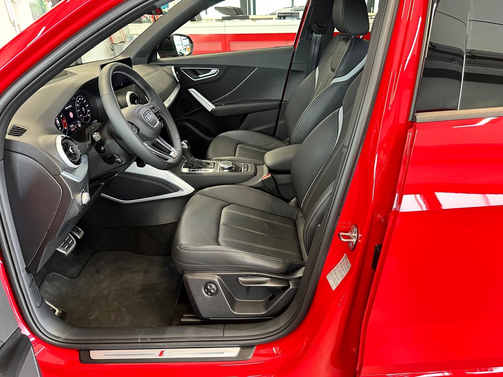 AUDI SQ2 TFSI quattro S-tronic-image-6