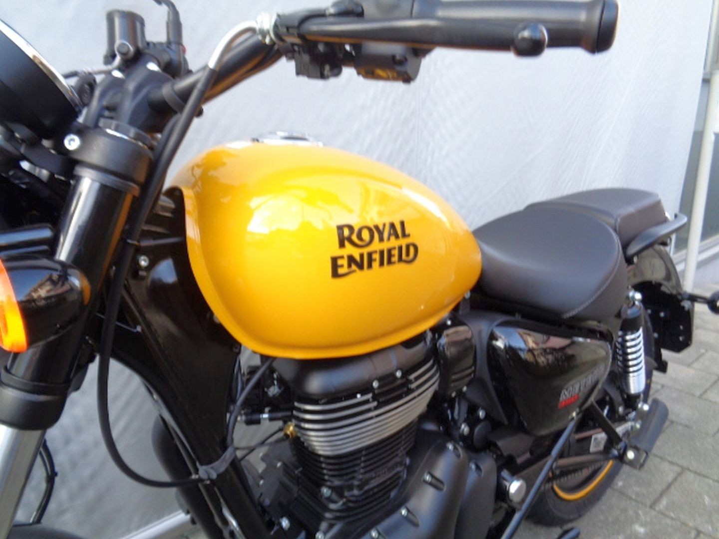 ROYAL ENFIELD METEOR FIREBALL 350 E5-image-7
