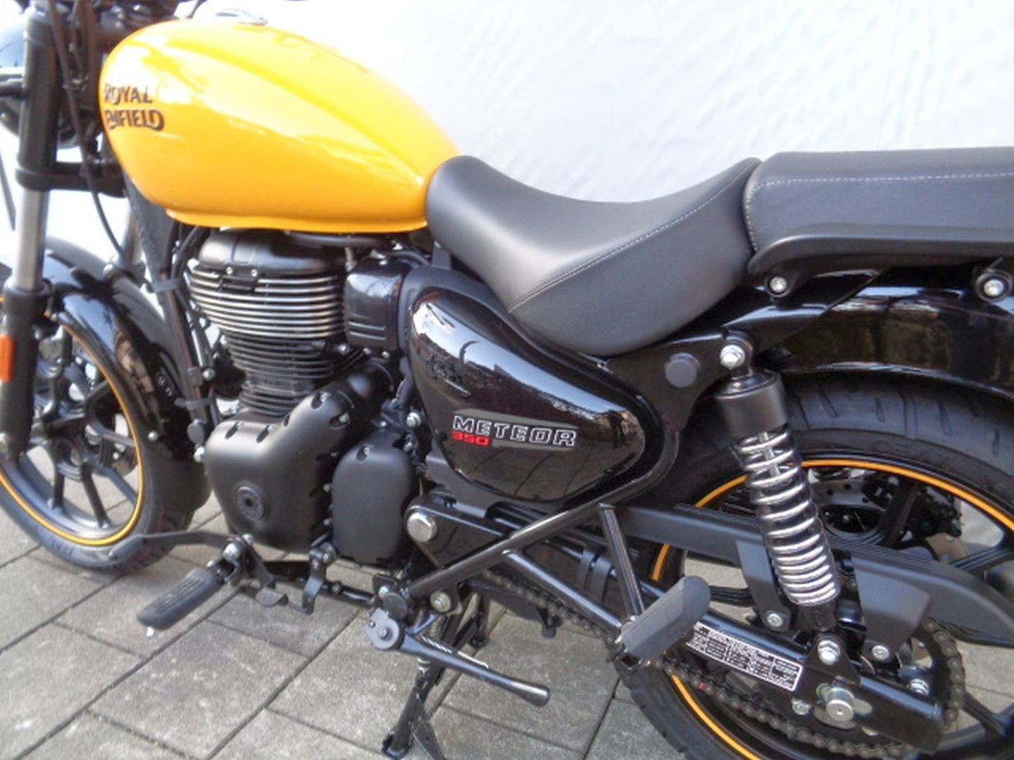 ROYAL ENFIELD METEOR FIREBALL 350 E5-image-9