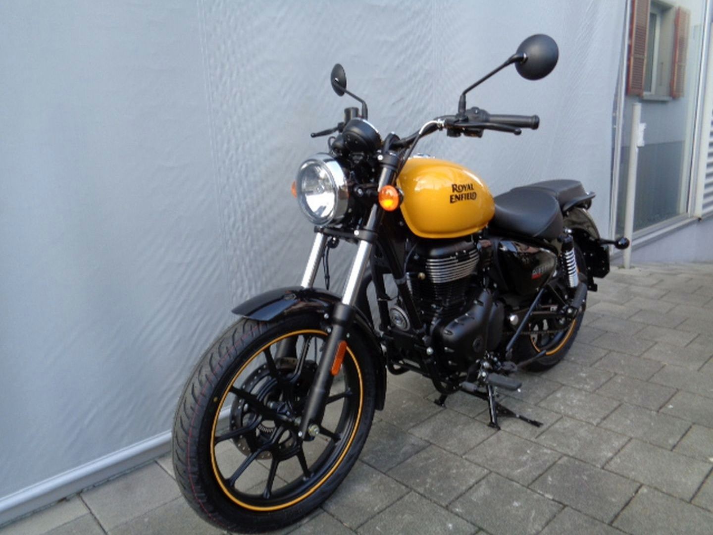 ROYAL ENFIELD METEOR FIREBALL 350 E5-image-0