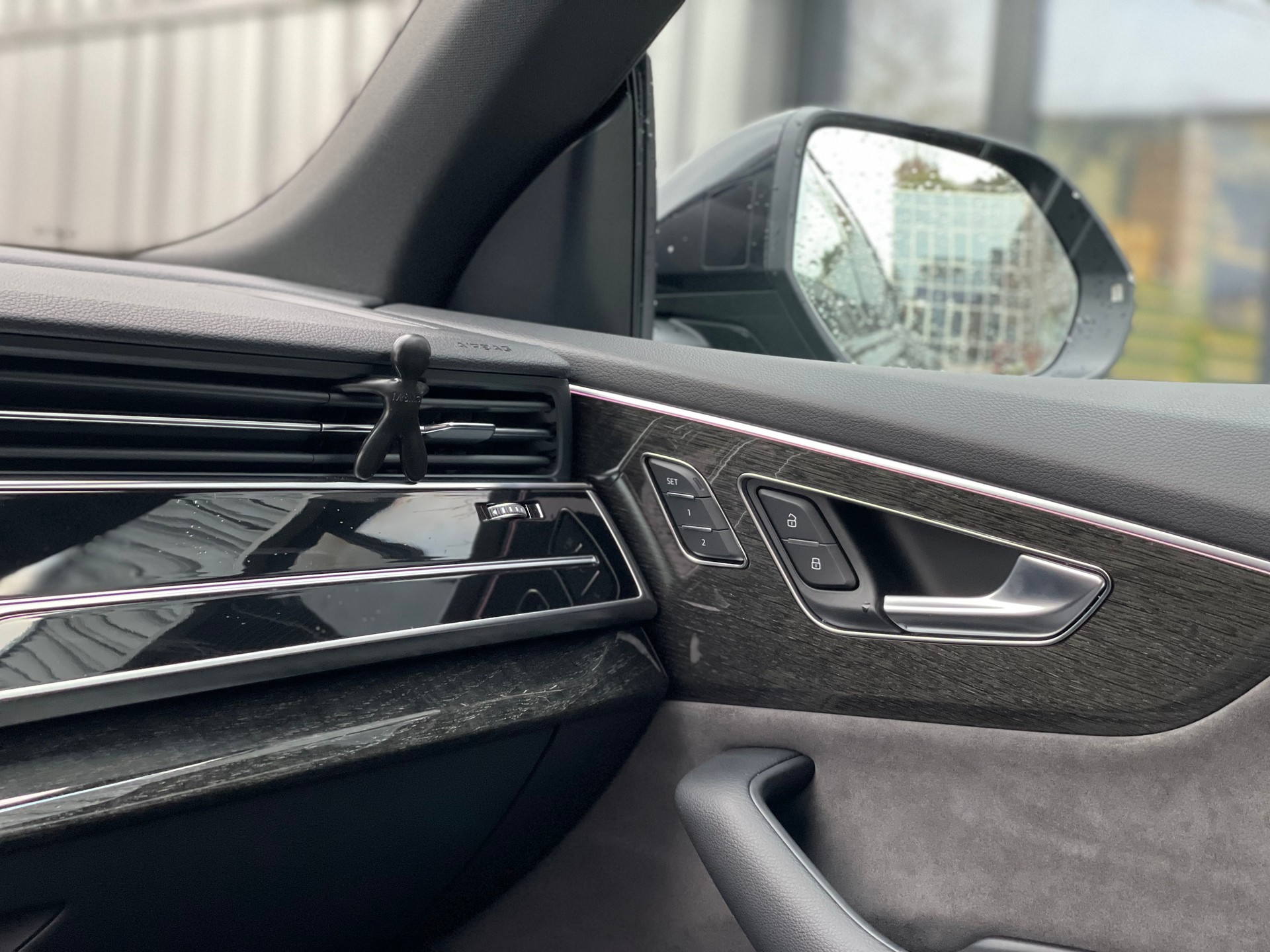 AUDI Q8 50 TDI quattro tiptronic-image-14