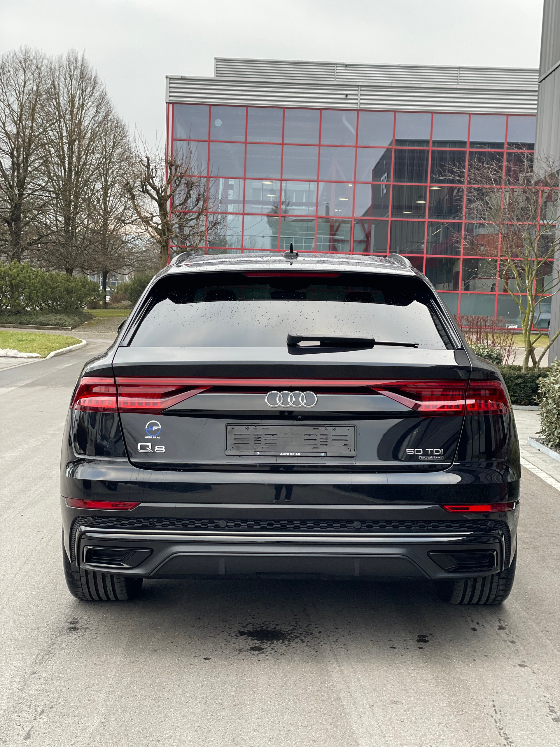 AUDI Q8 50 TDI quattro tiptronic-image-4