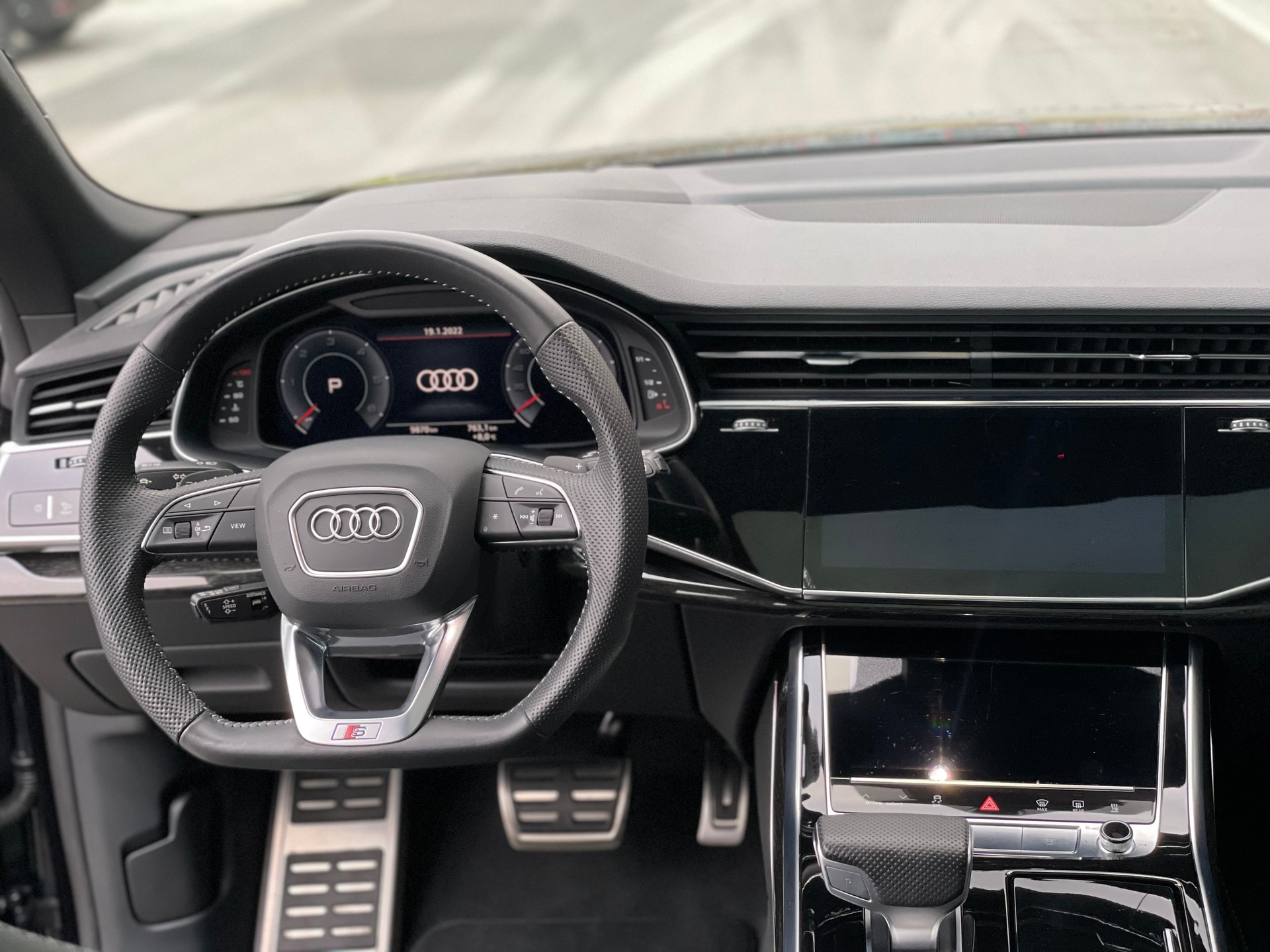 AUDI Q8 50 TDI quattro tiptronic-image-11