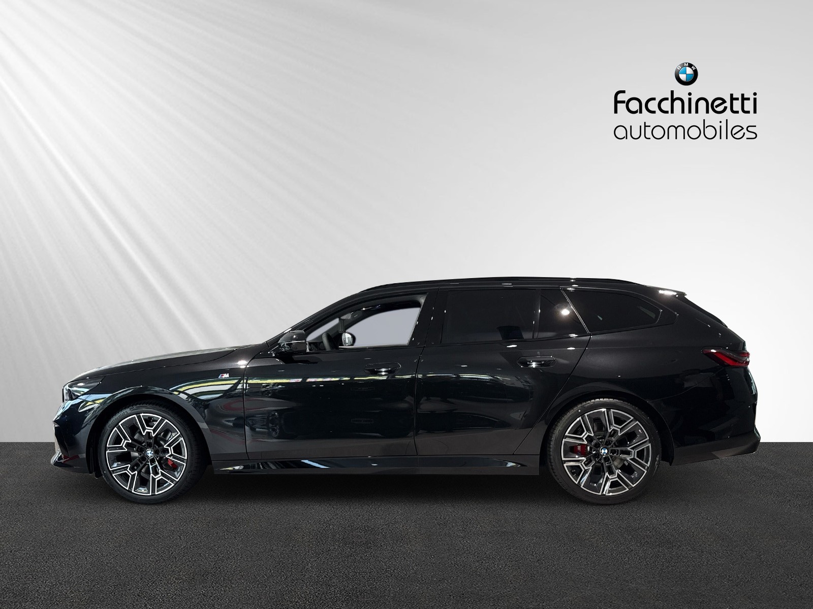 BMW 520d xDrive 48V Touring M Sport Pro Steptronic-showroom-element-1