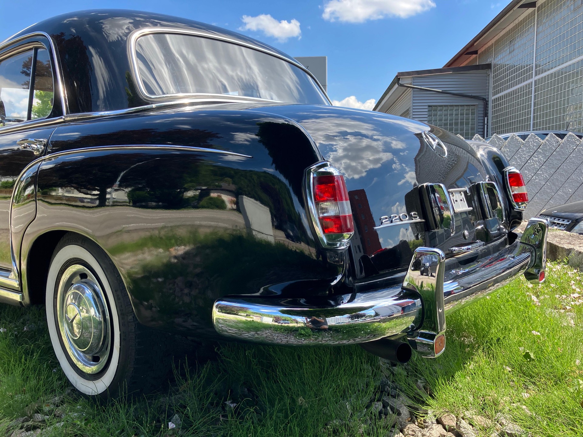 MERCEDES-BENZ 220 S Ponton-image-12