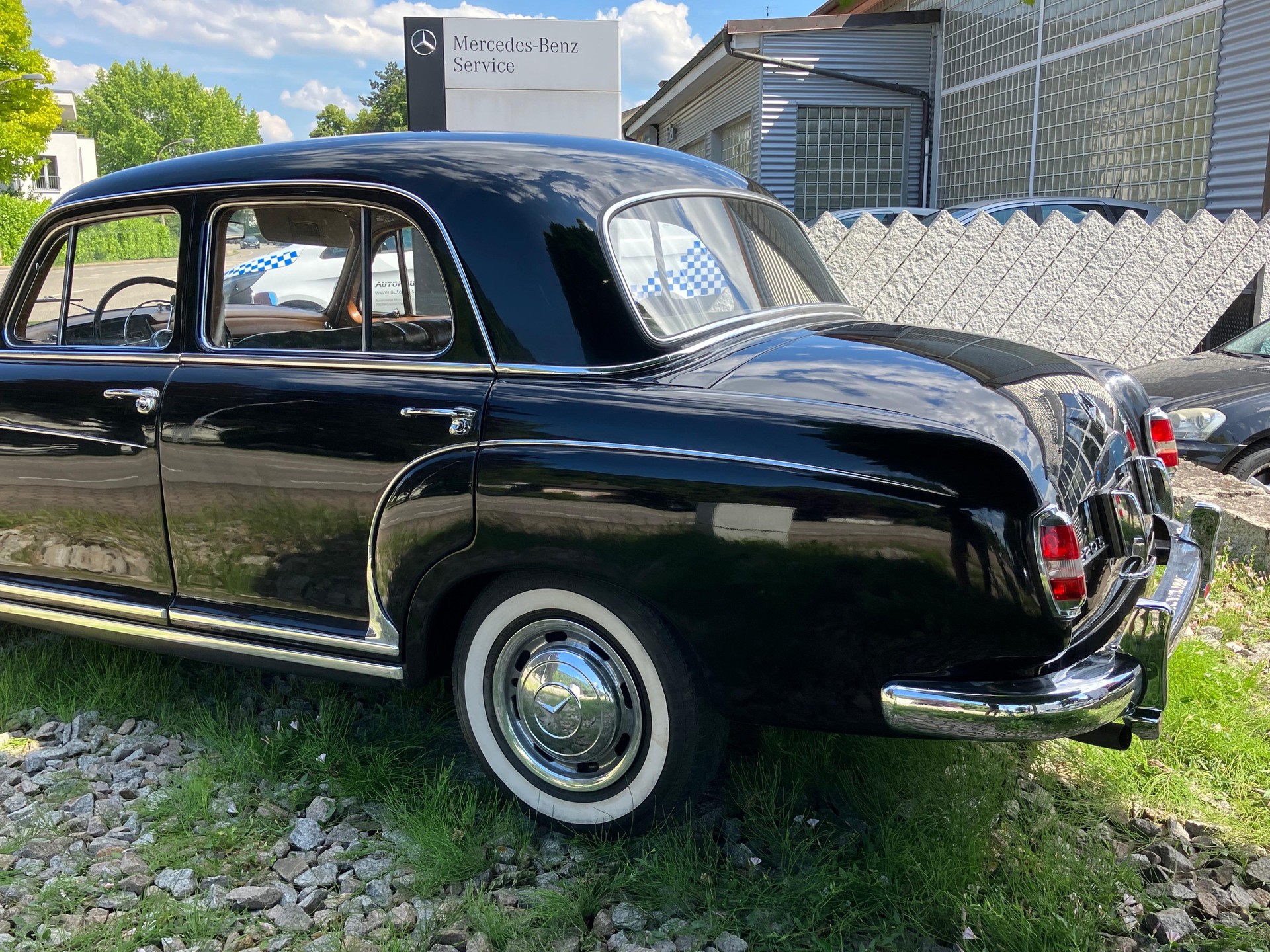 MERCEDES-BENZ 220 S Ponton-image-10
