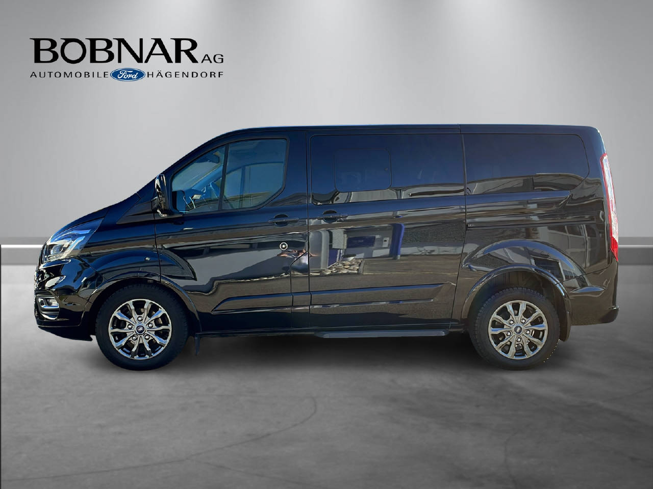 FORD Tourneo Custom 320 L1 2.0 TDCi 185 Titanium X-image-4