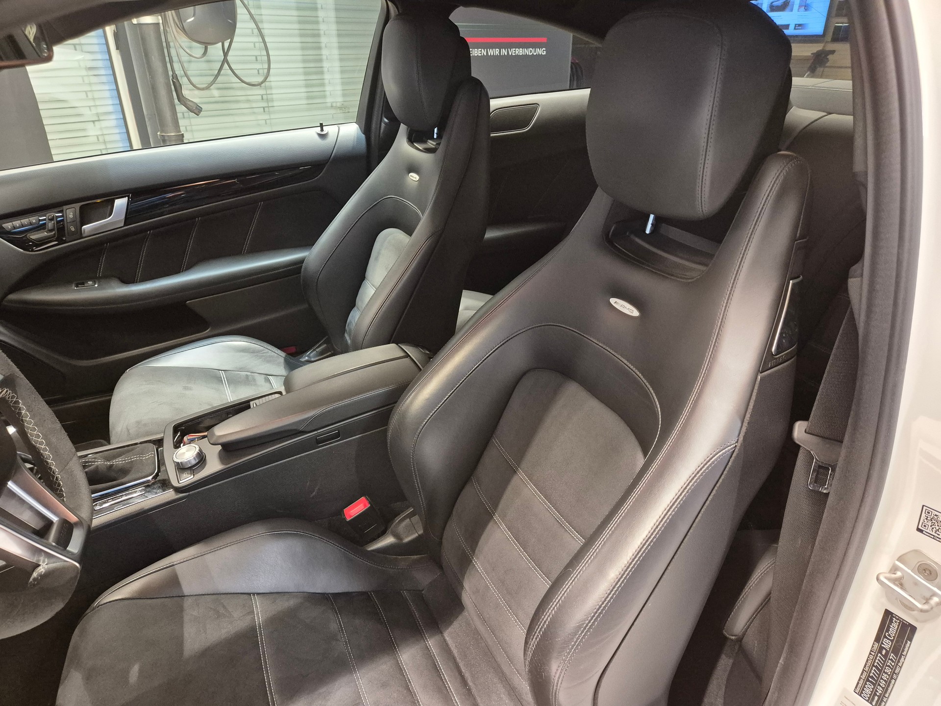 MERCEDES-BENZ C 63 AMG Avantgarde Edition 507 Speedshift MCT-image-5