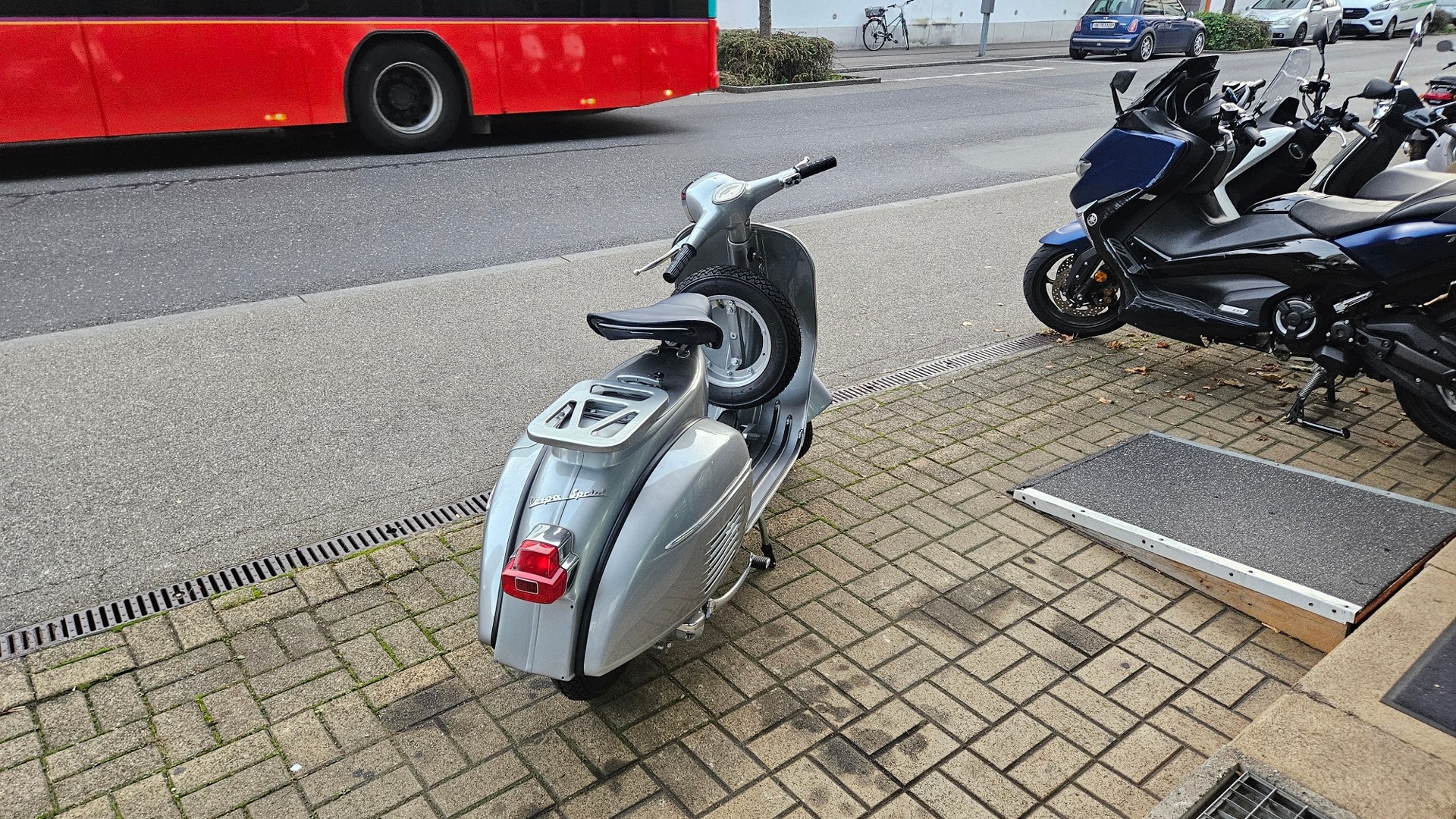 PIAGGIO Sprint 150-image-4