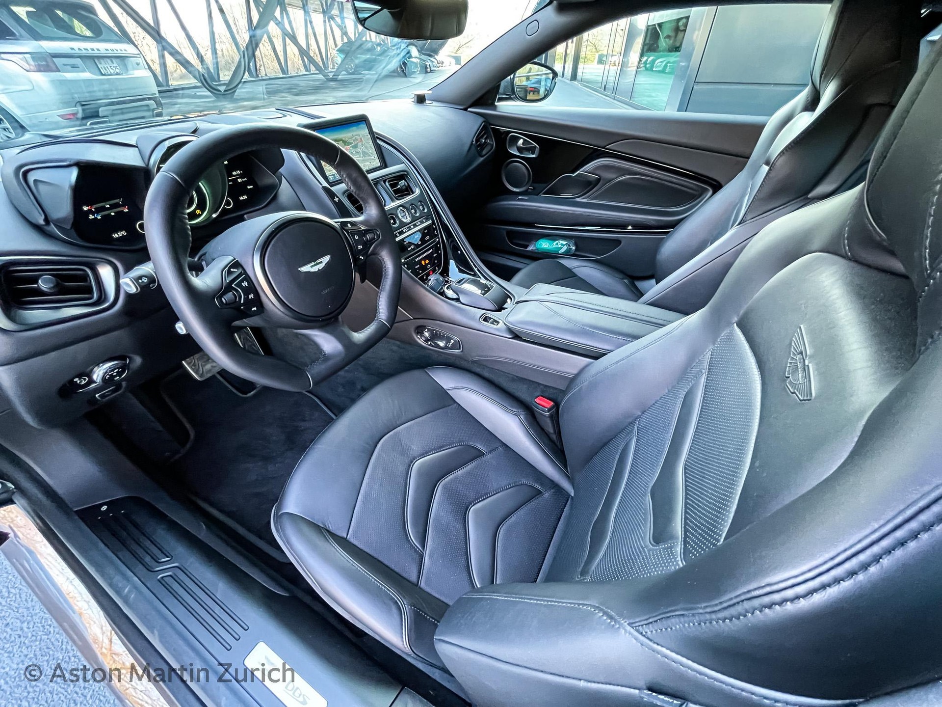 ASTON MARTIN DBS Superleggera Coupé 5.2 V12 Bi-Turbo-image-11
