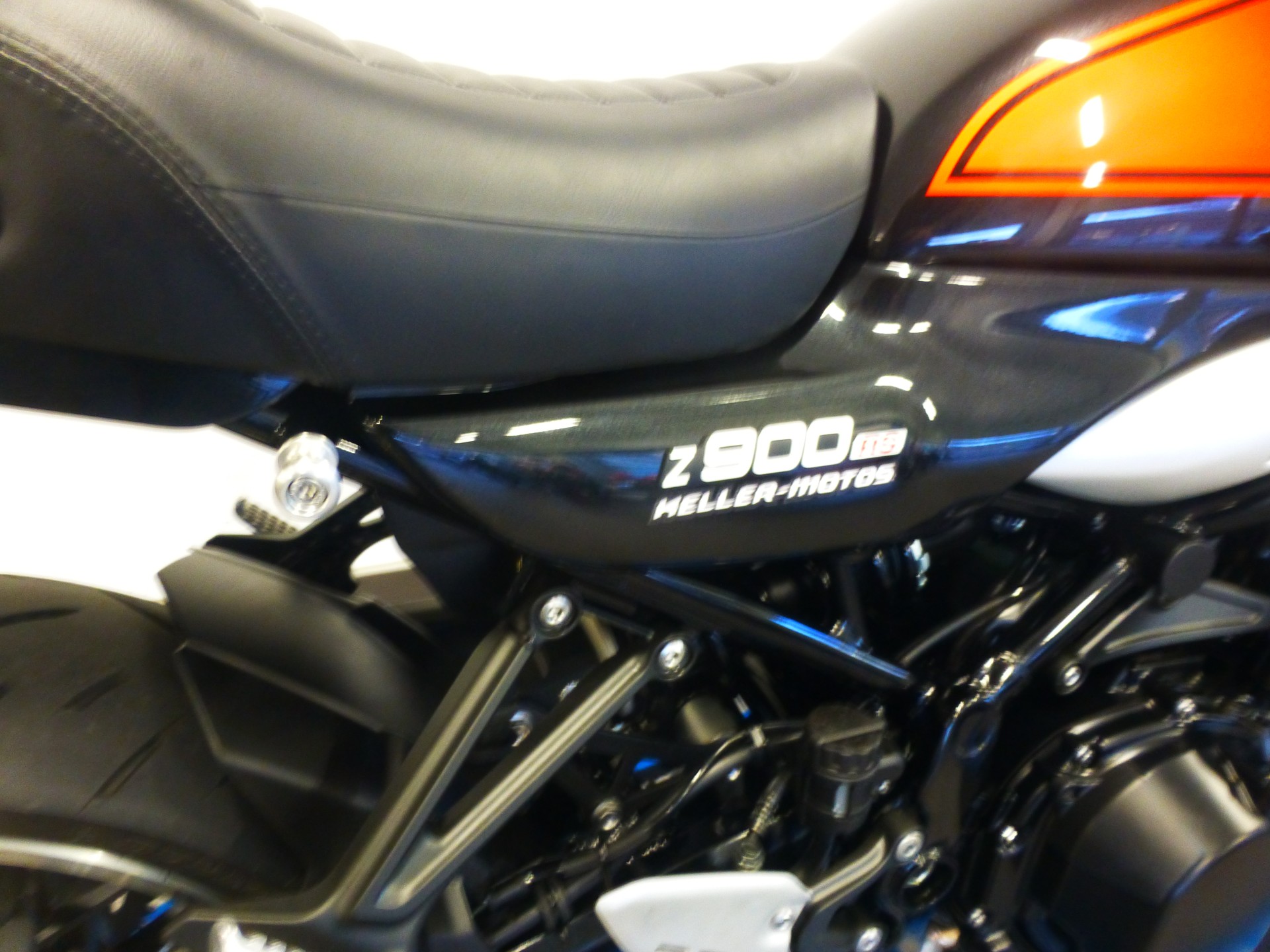 KAWASAKI Z 900 RS-image-7