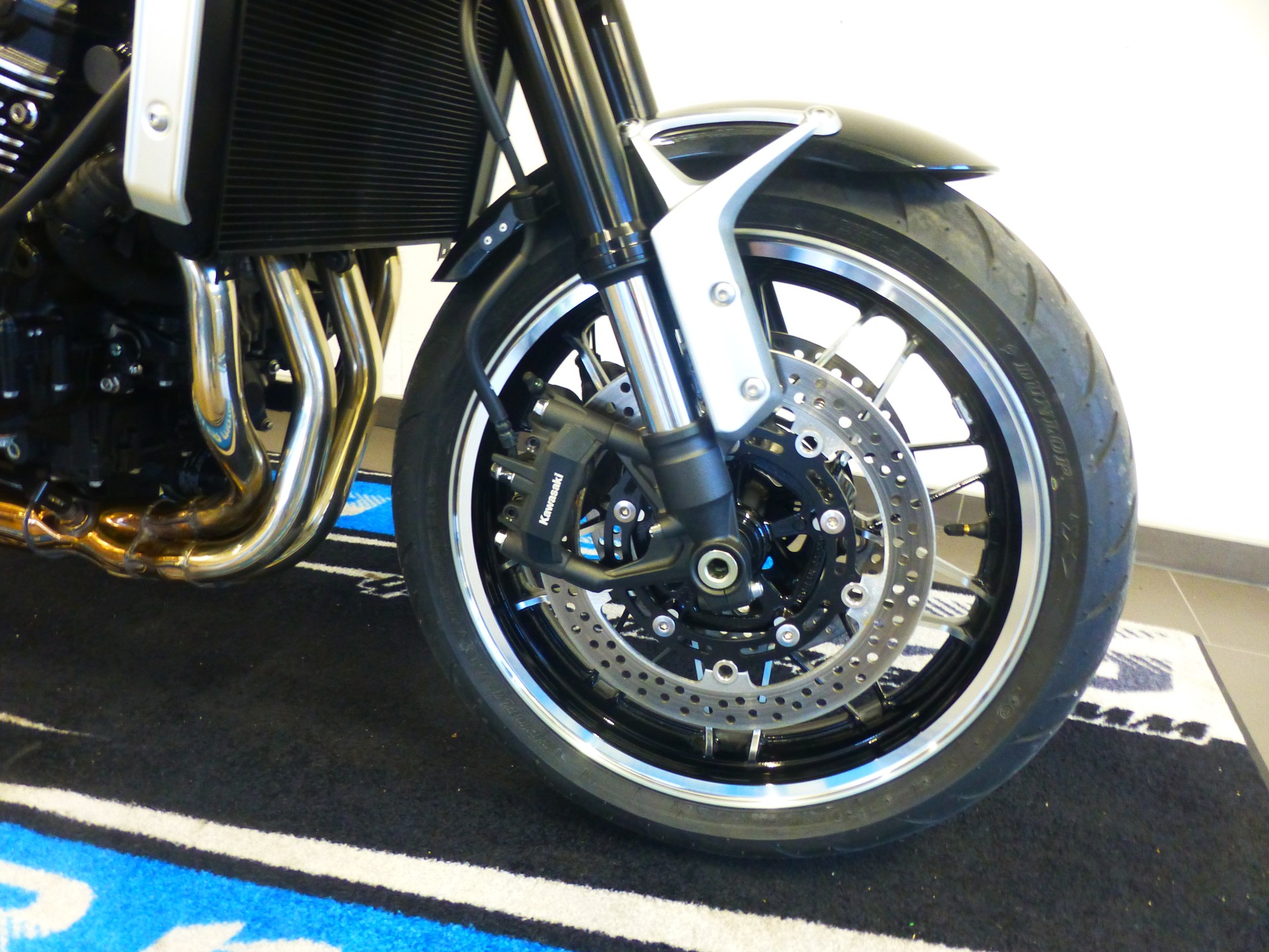 KAWASAKI Z 900 RS-image-5