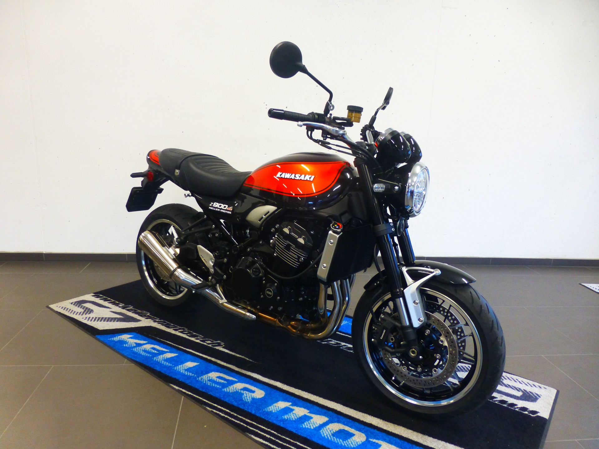 KAWASAKI Z 900 RS-image-2