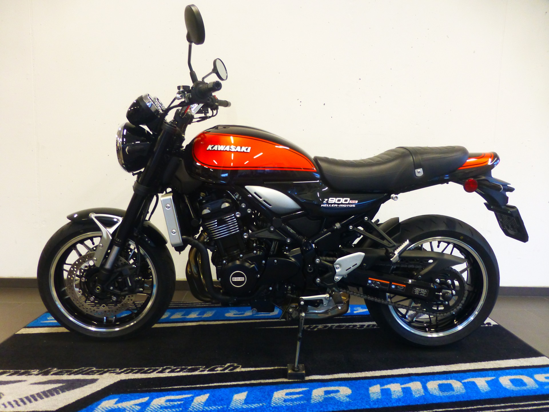 KAWASAKI Z 900 RS-image-1