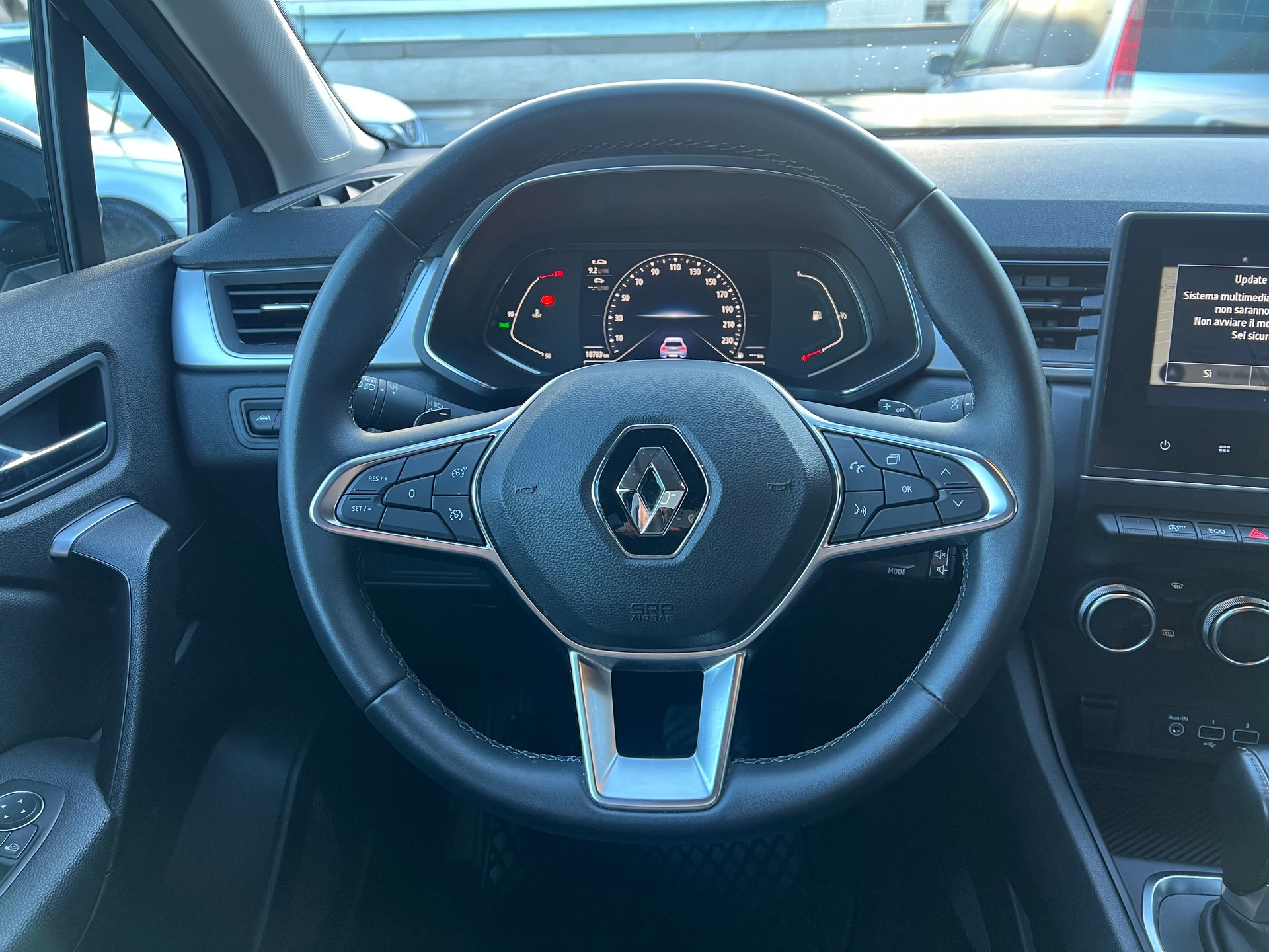 RENAULT Captur 1.3 TCe EDC Intens EDC-image-6
