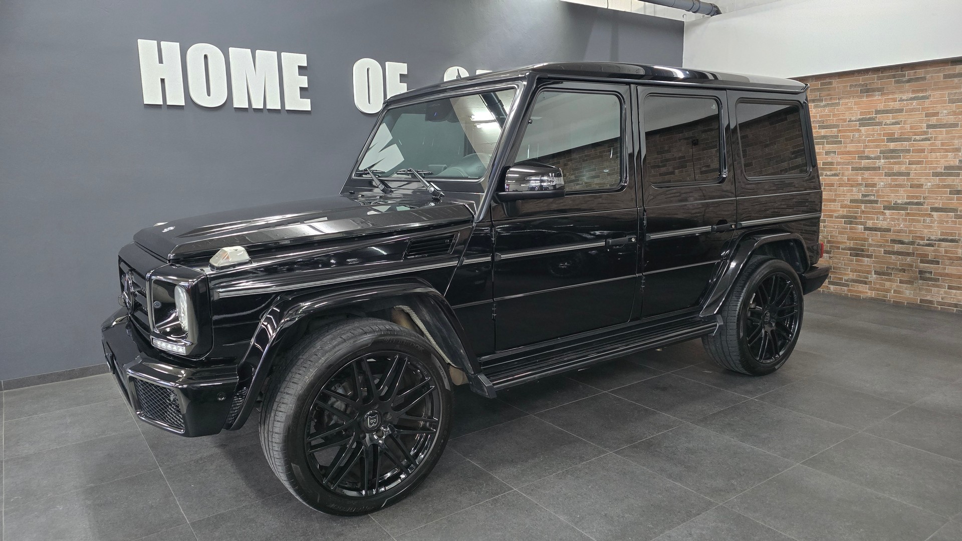 MERCEDES-BENZ G 500 7G-Tronic-showroom-element-3