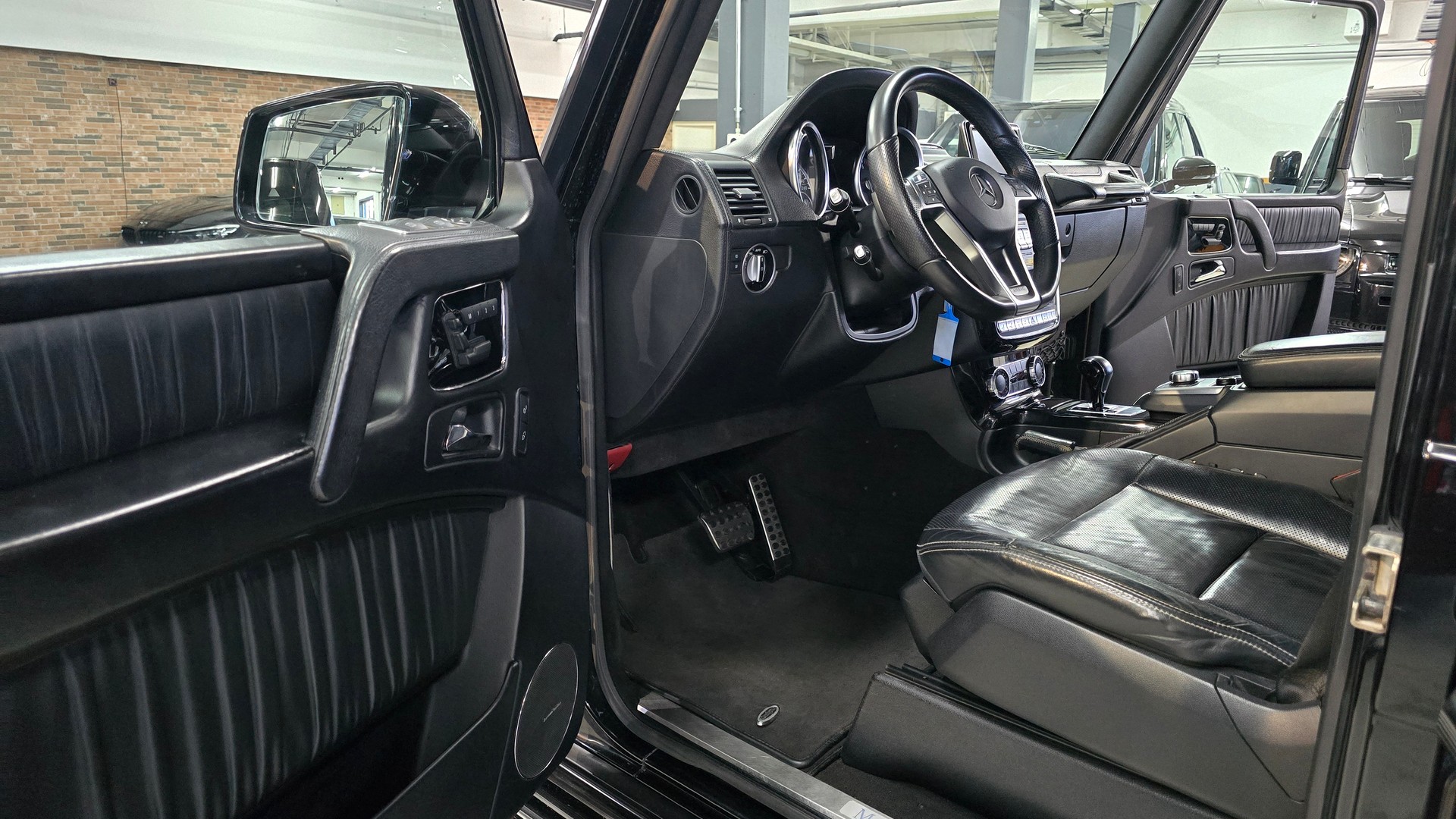 MERCEDES-BENZ G 500 7G-Tronic-image-21